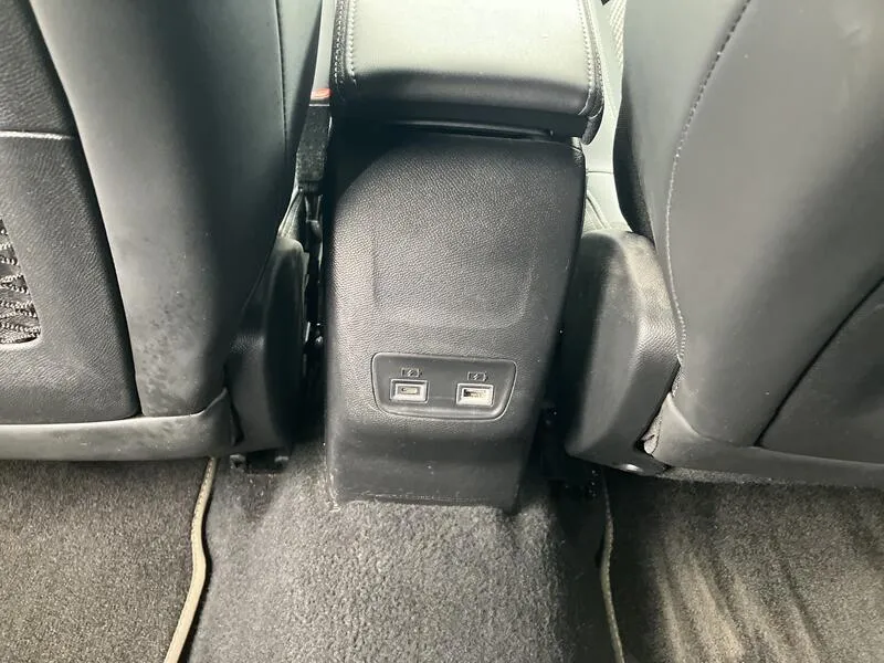 Peugeot 2008 GT PureTech 130 - foto 17