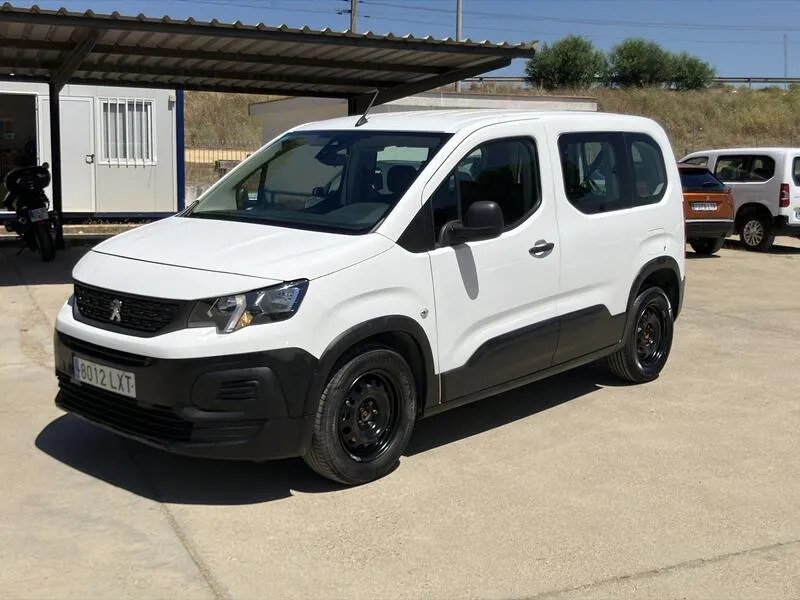 Peugeot Rifter Active Pack Standard BlueHDi (IND)