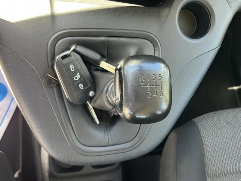 Peugeot Rifter Active Pack Standard BlueHDi (IND) - foto 16