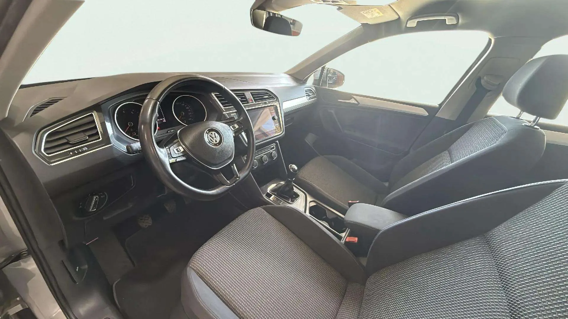Volkswagen Tiguan Advance 1.5 TSI - foto 7