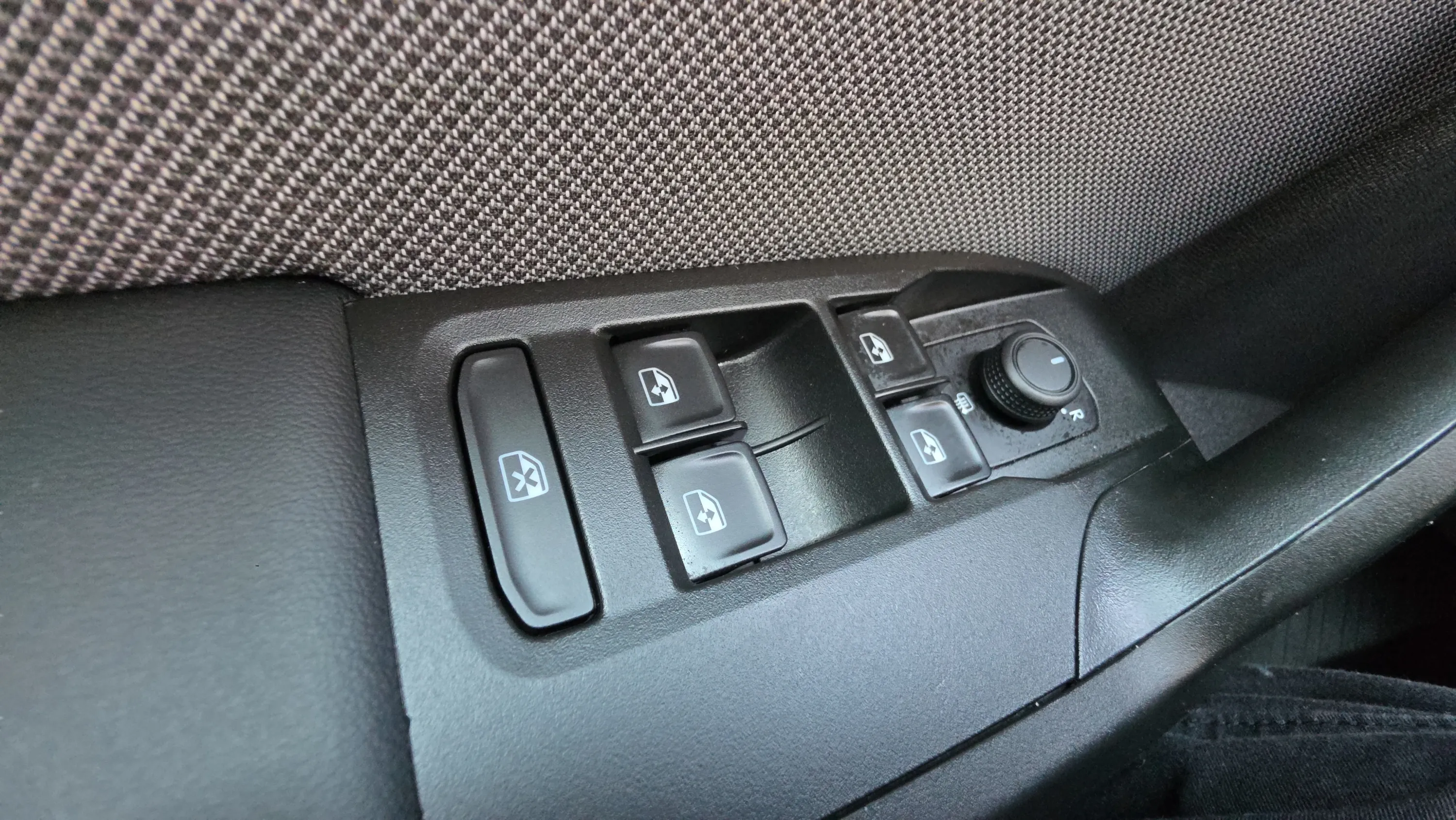 SEAT León 1.5 TSI Style 25 Aniversario - foto 18