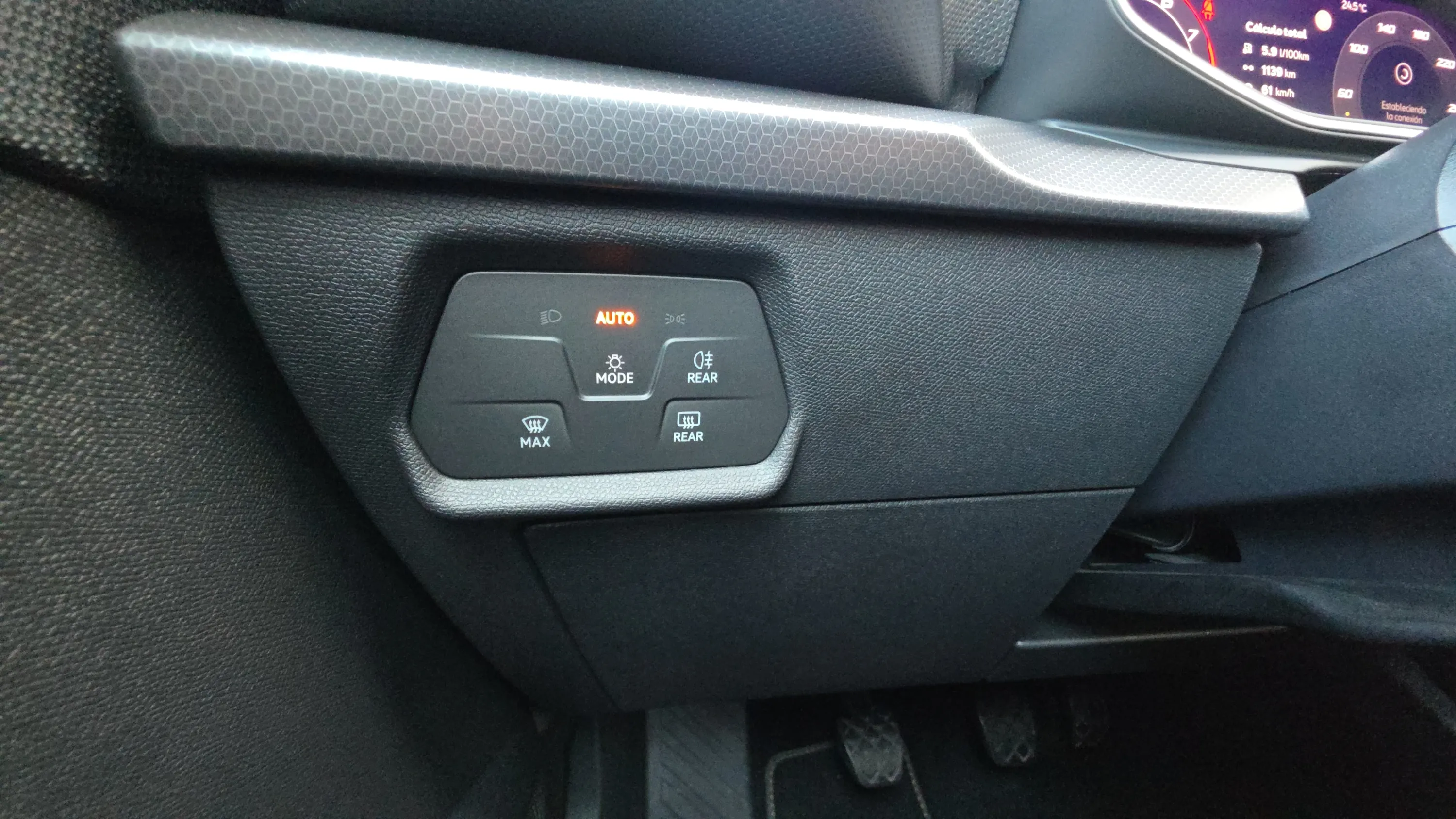 SEAT León 1.5 TSI Style 25 Aniversario - foto 19