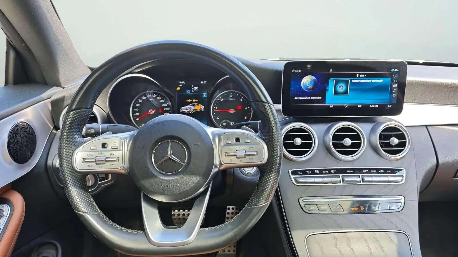 Mercedes-Benz Clase C Coupé C 220 d - foto 10