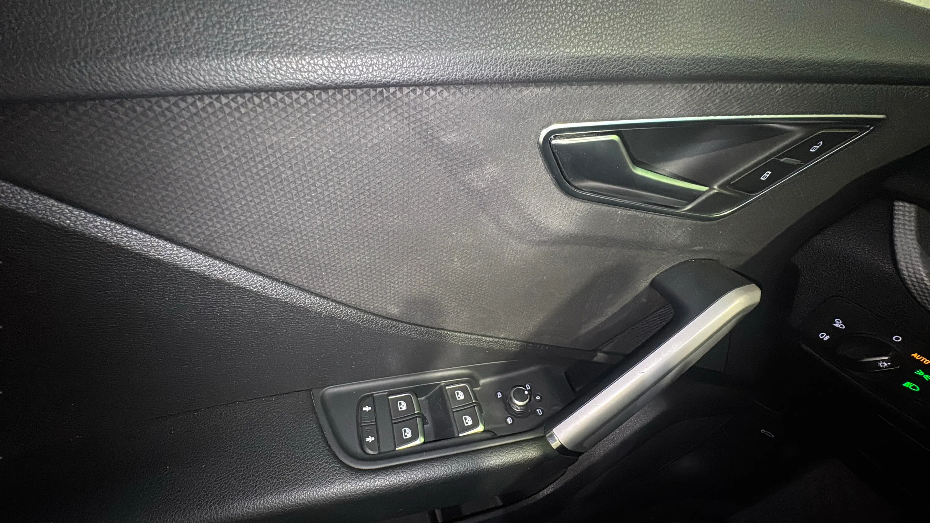 Audi Q2 30 TDI S tronic - foto 27