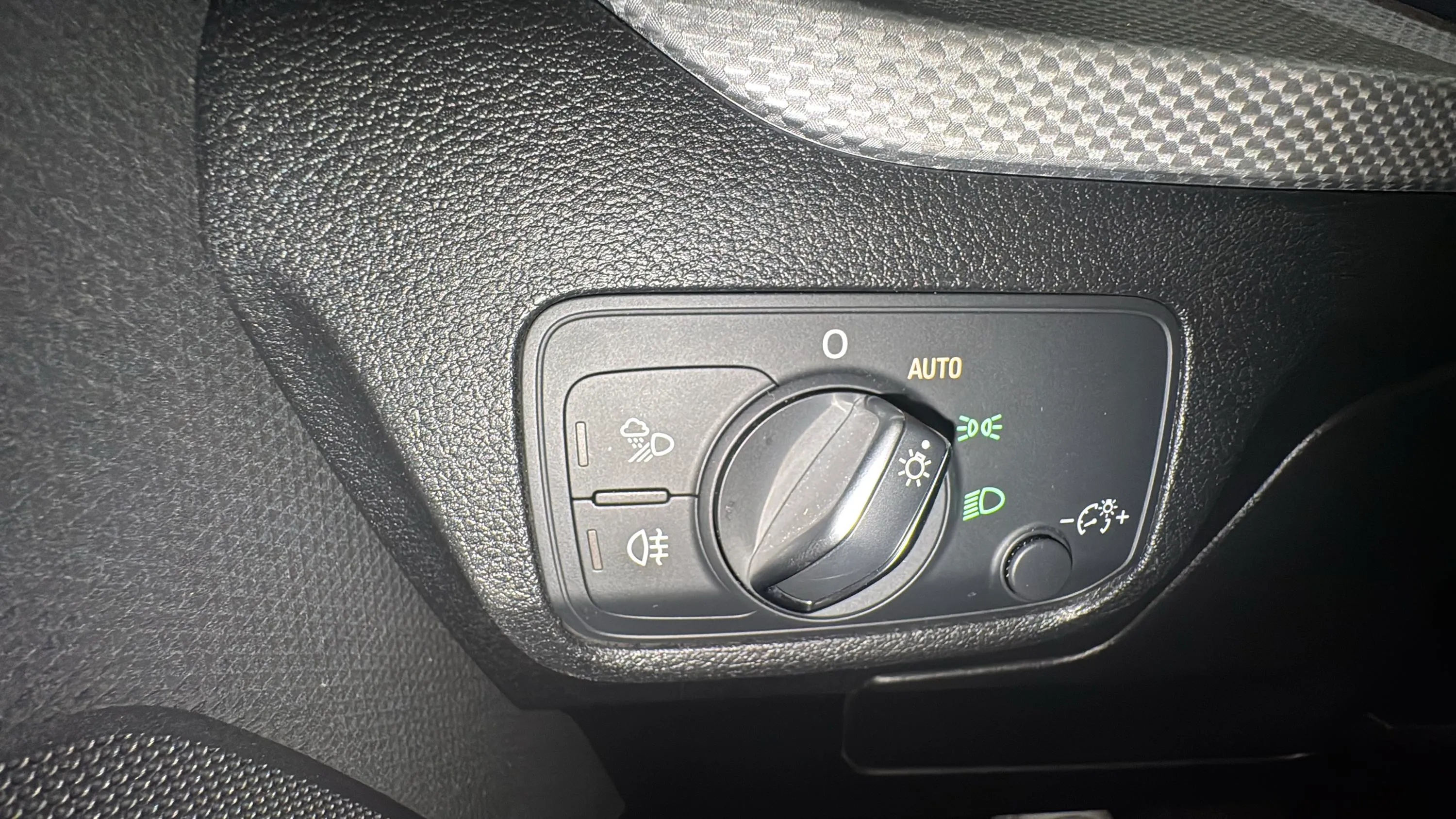 Audi Q2 30 TDI S tronic - foto 29