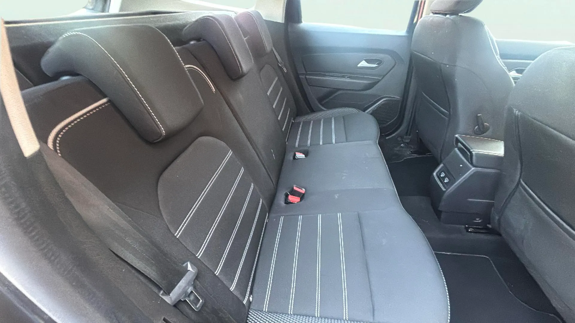 Dacia Duster Journey Go TCe 4x2 EDC - foto 16