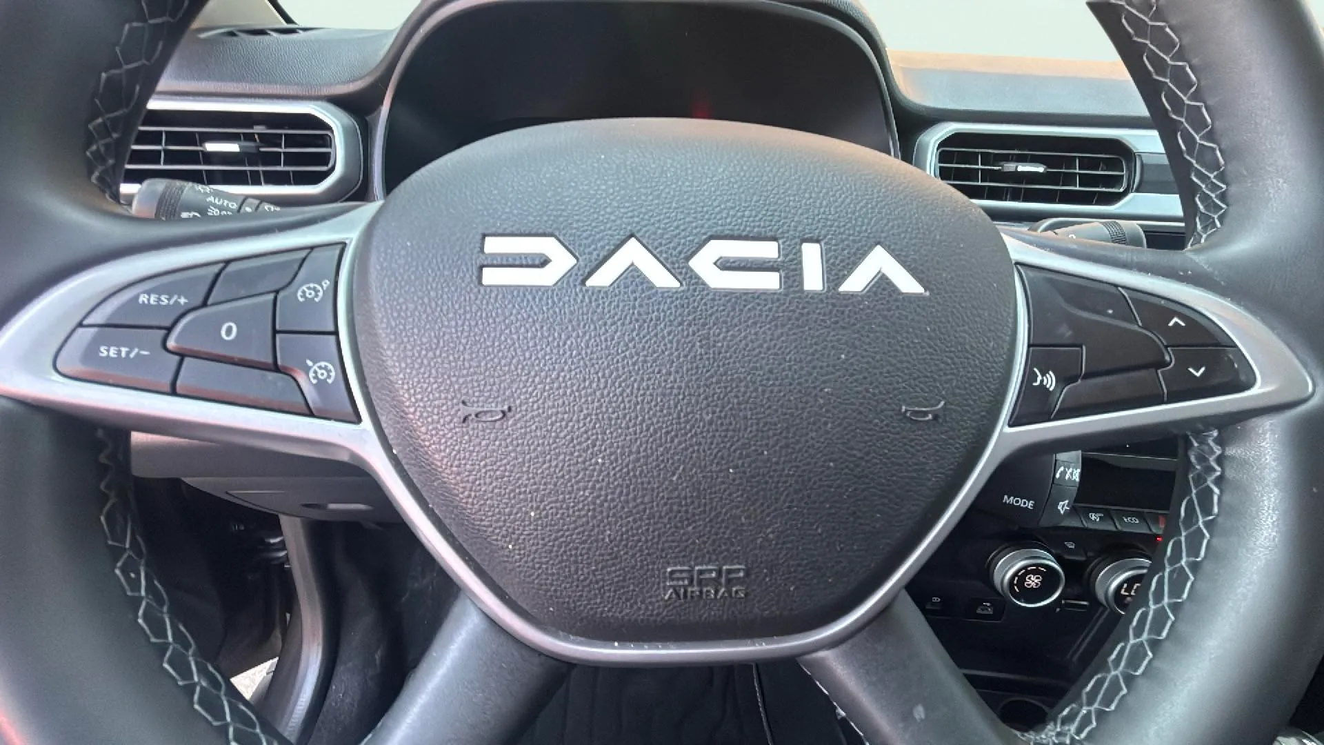 Dacia Duster Journey Go TCe 4x2 EDC - foto 14