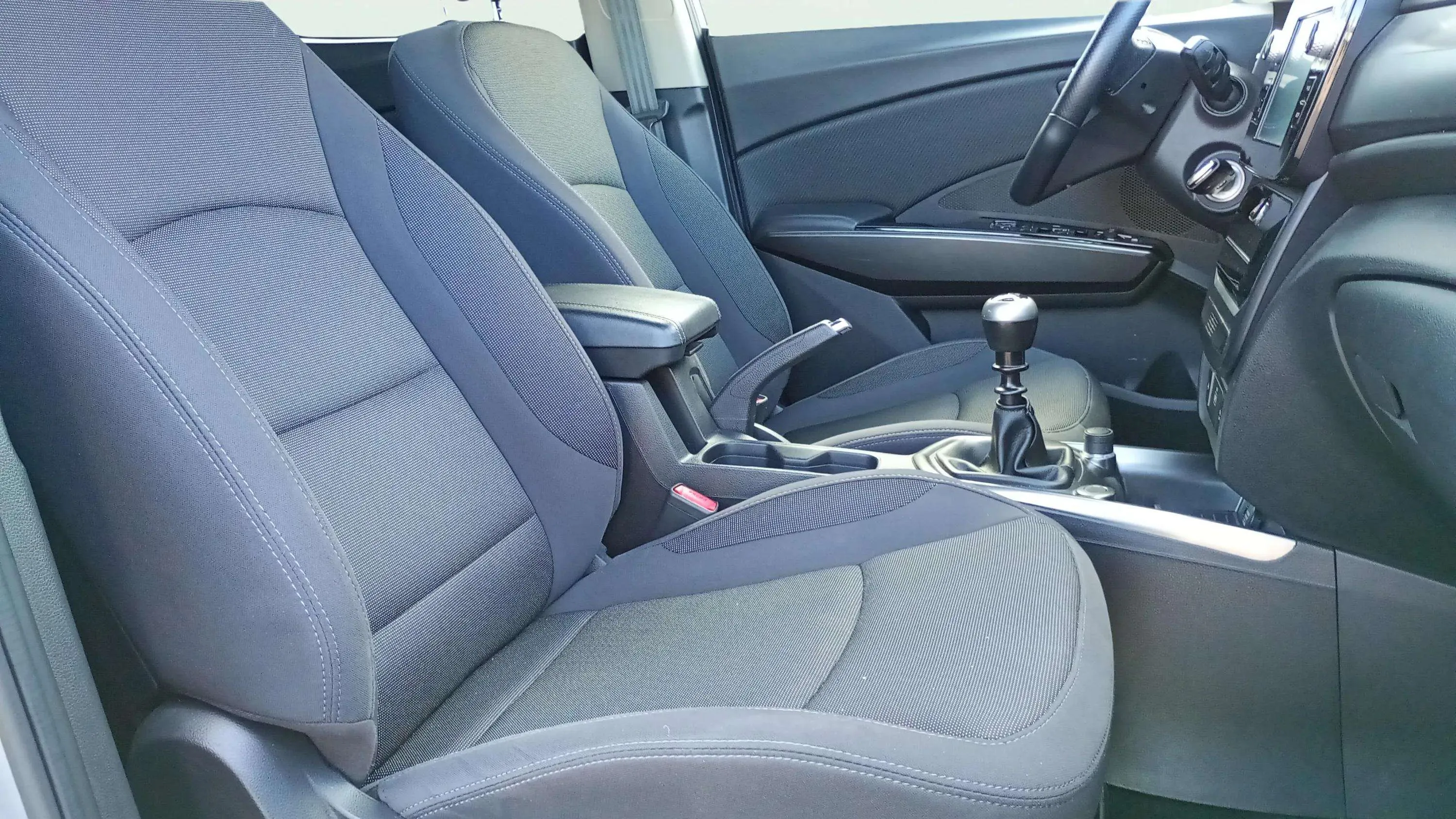 SsangYong Tivoli G15T Urban Plus - foto 22