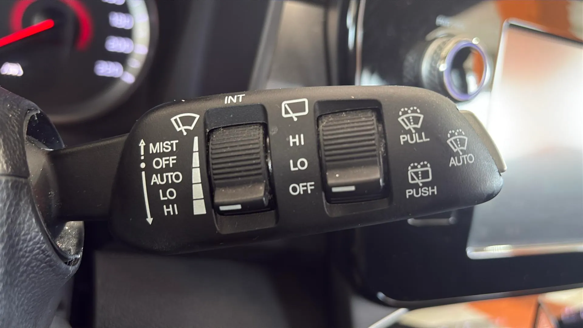 SsangYong Tivoli G15T Urban Plus - foto 24