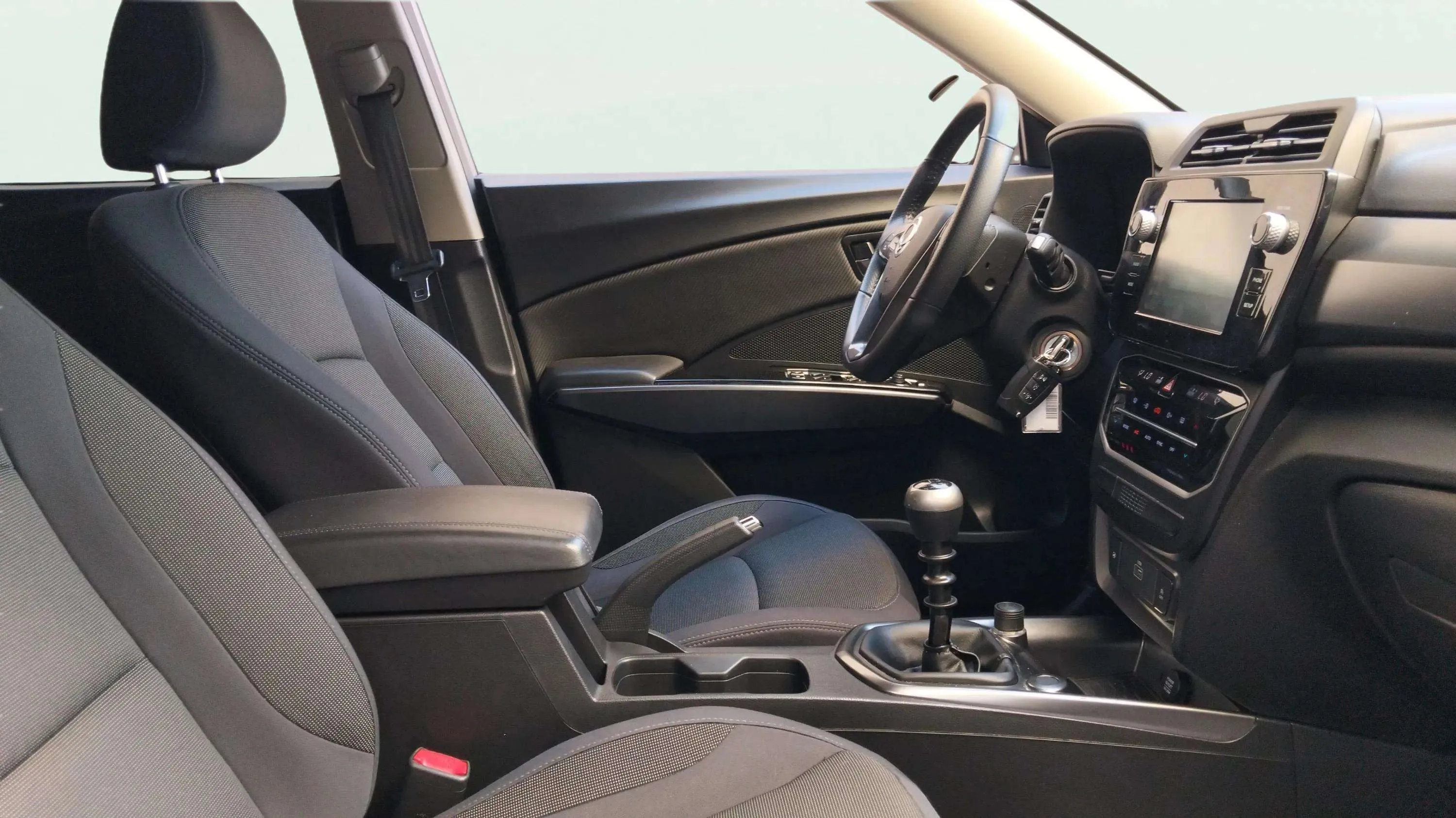 SsangYong Tivoli G15T Urban Plus - foto 9