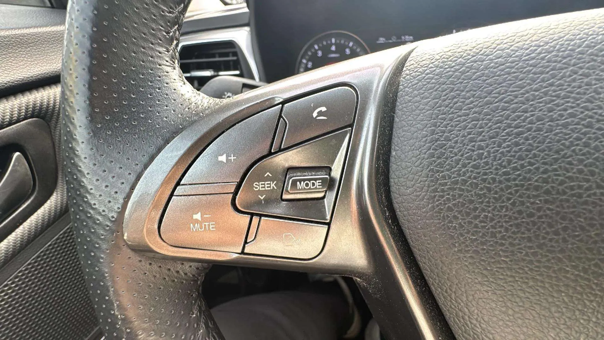 SsangYong Tivoli G15T Urban Plus - foto 18