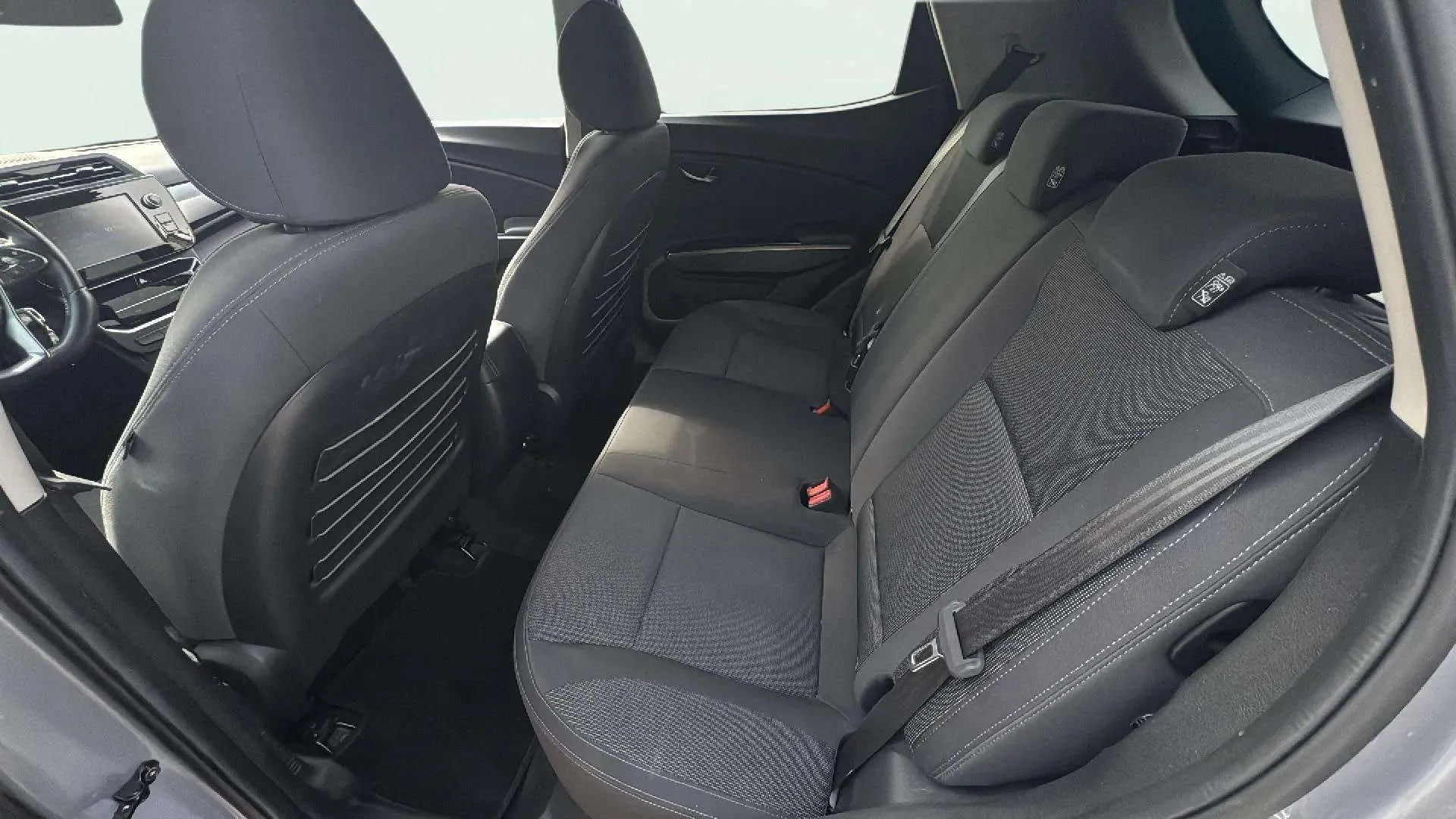 SsangYong Tivoli G15T Urban Plus - foto 15