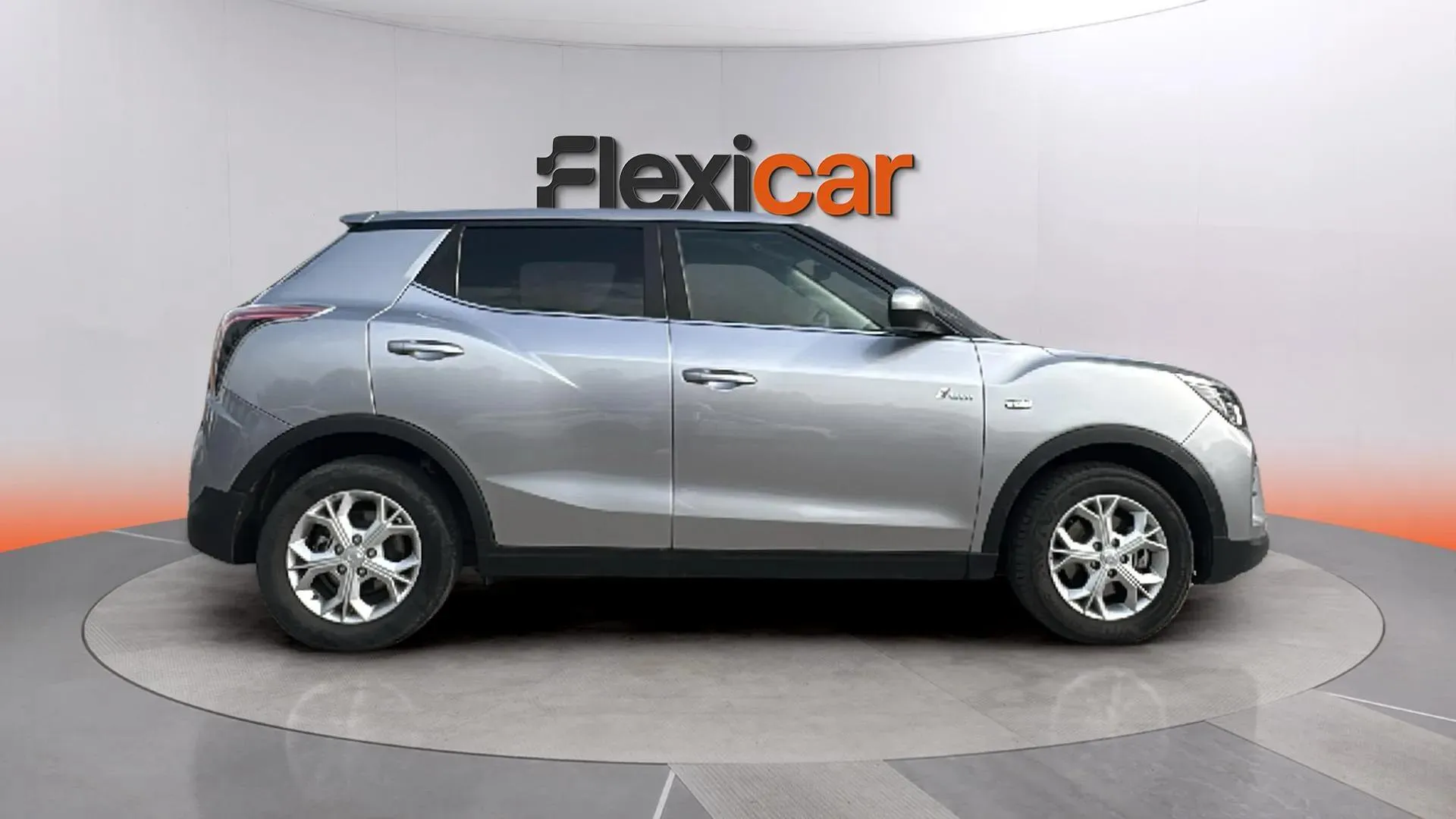 SsangYong Tivoli G15T Urban Plus - foto 8