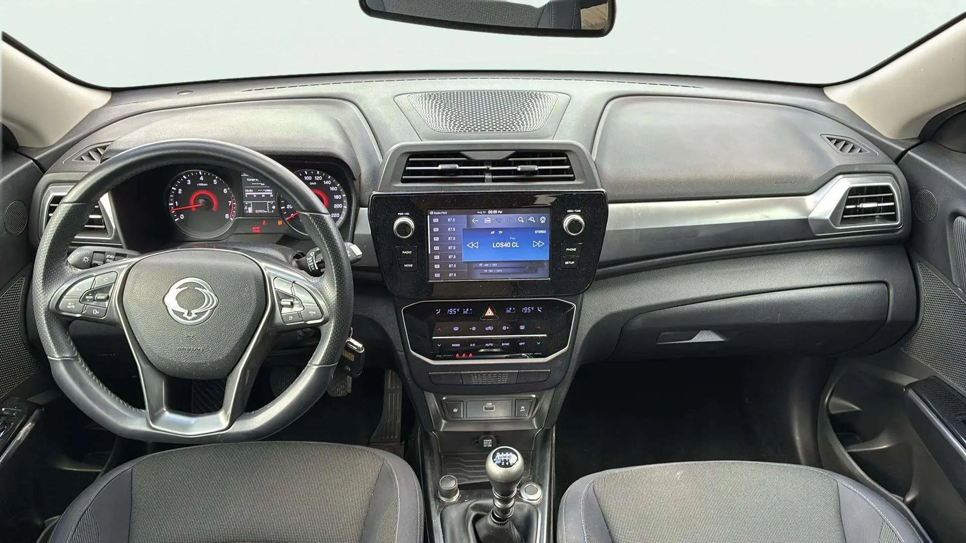 SsangYong Tivoli G15T Urban Plus - foto 18