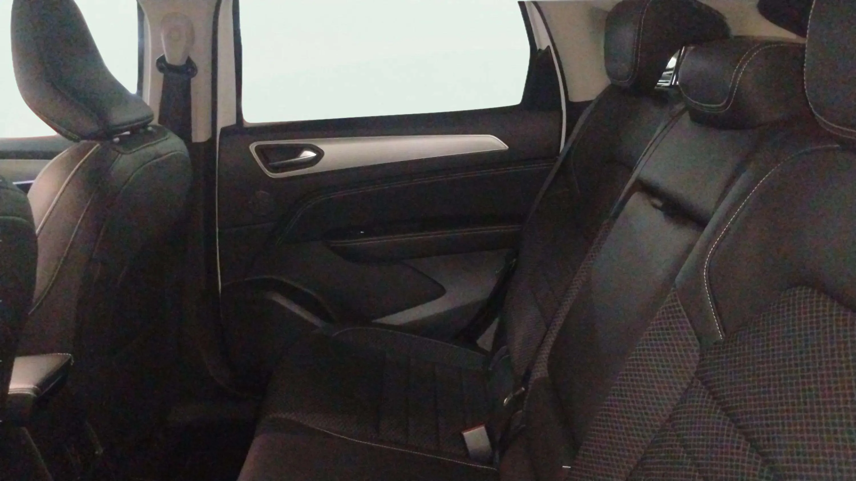 Renault Arkana Equilibre TCe EDC mild Hybrid - foto 7
