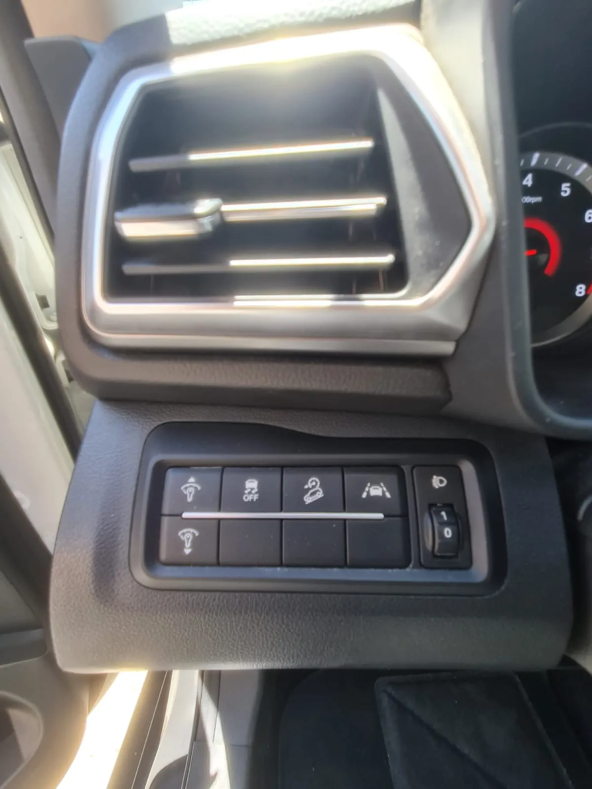 SsangYong Tivoli G15T Urban Plus - foto 14