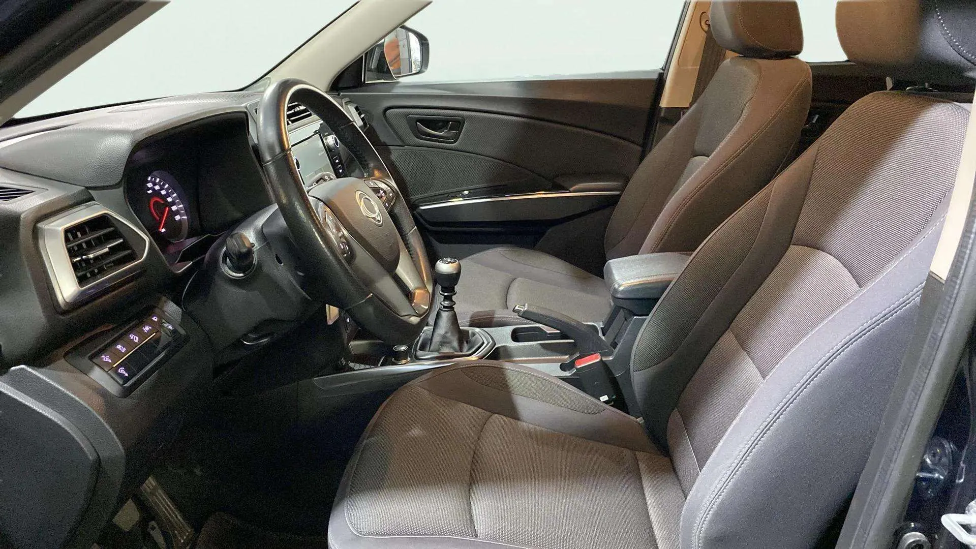 SsangYong Tivoli G15T LP Urban Plus - foto 7