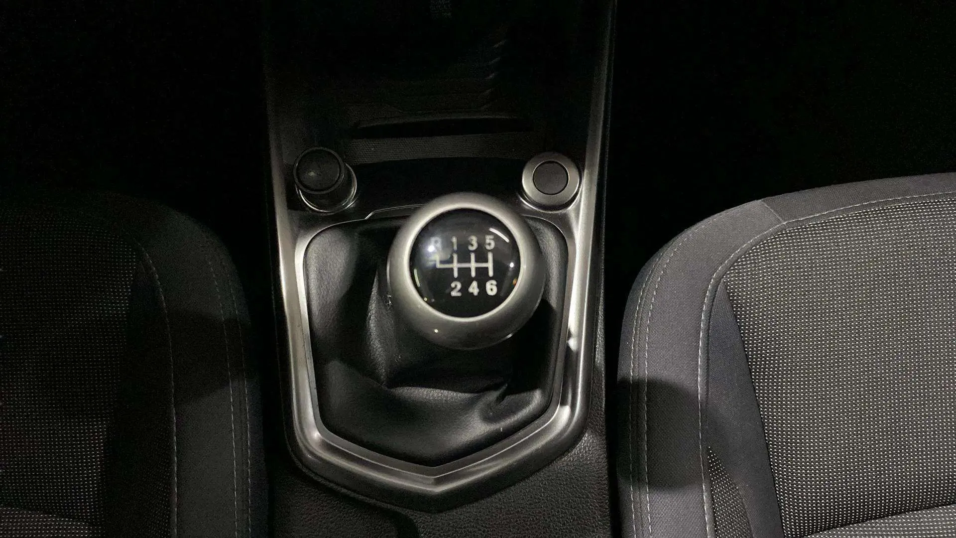 SsangYong Tivoli G15T LP Urban Plus - foto 14