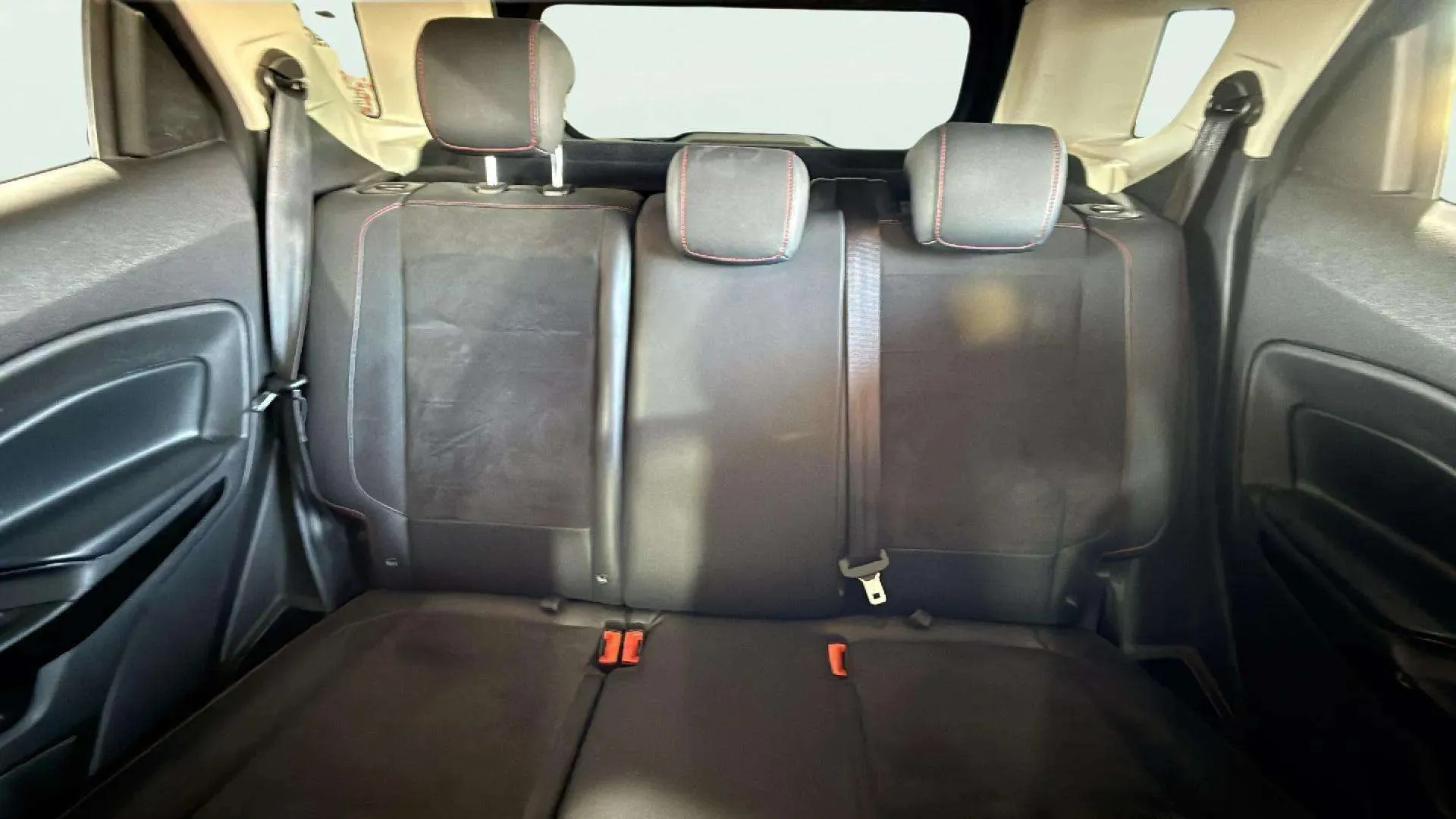 Ford EcoSport 1.0T EcoBoost ST Line - foto 15