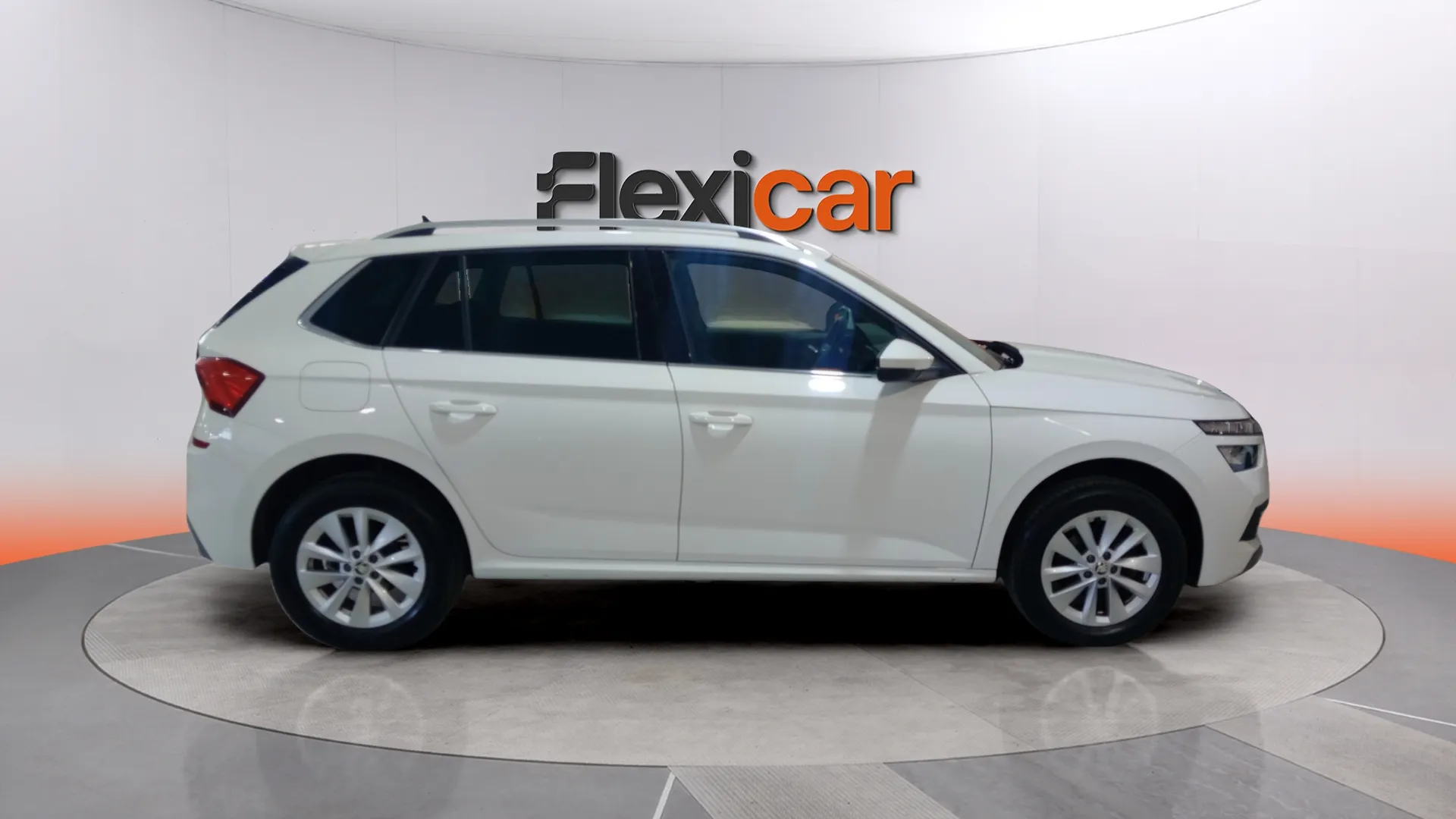 Škoda Kamiq 1.0 TSI Selection - foto 3