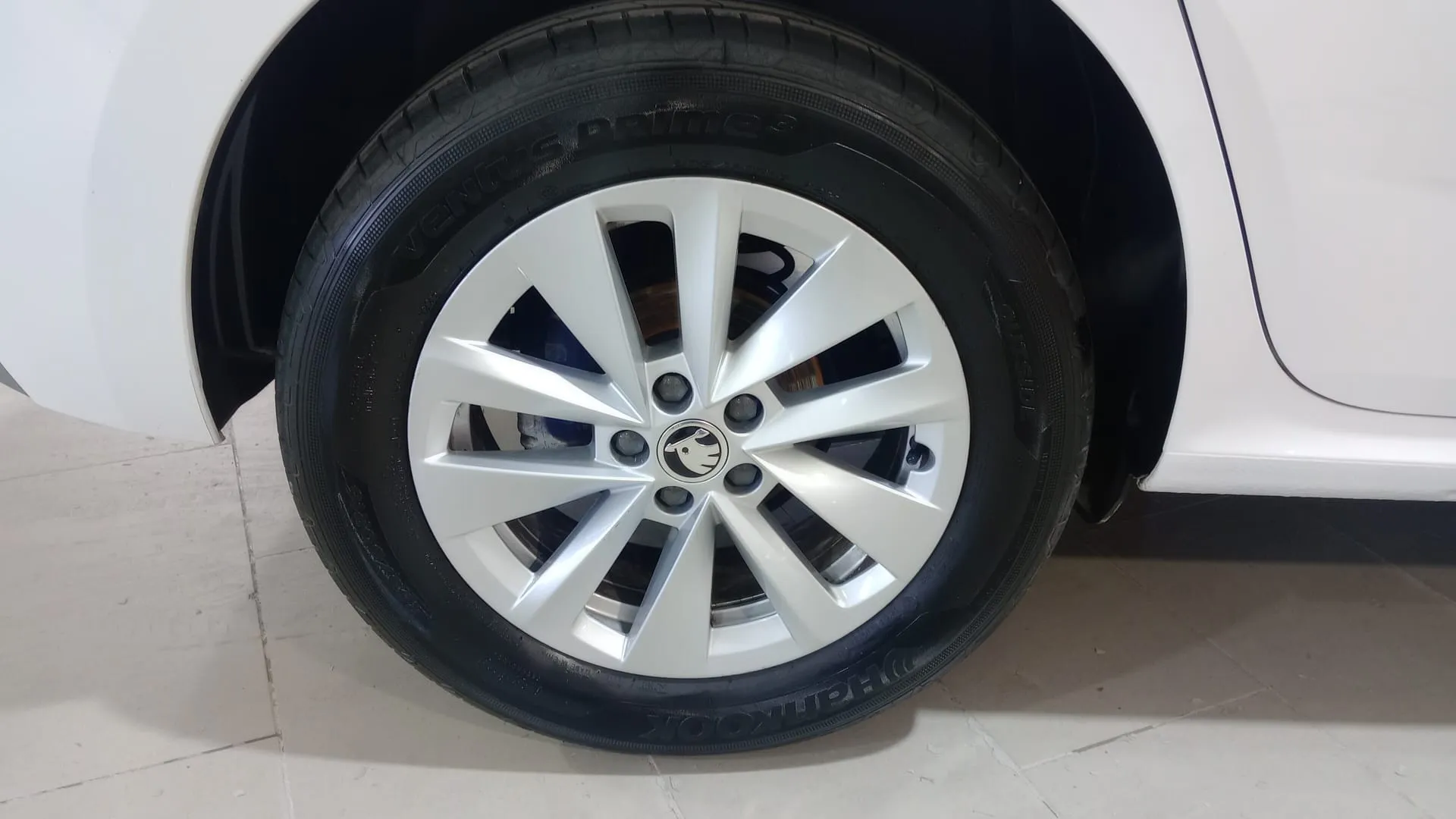 Škoda Kamiq 1.0 TSI Selection - foto 18