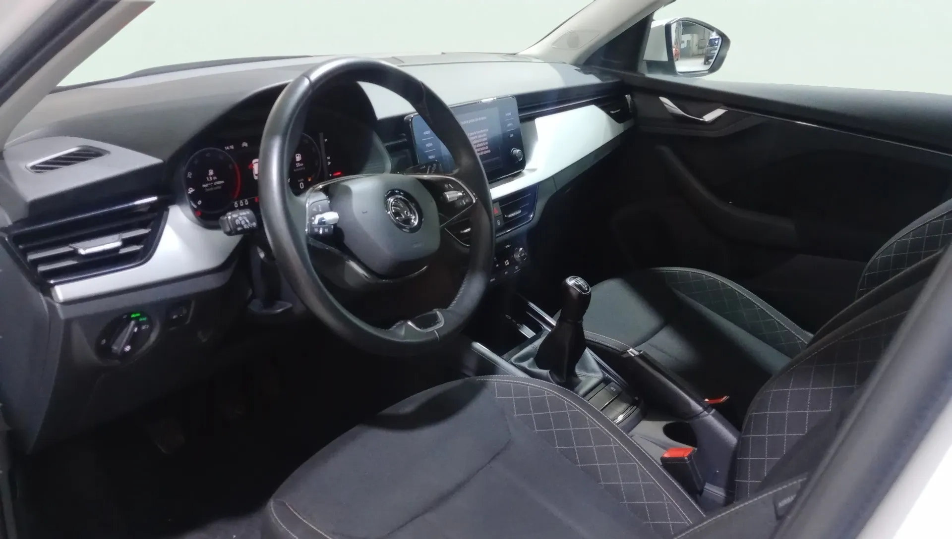 Škoda Kamiq 1.0 TSI Selection - foto 6