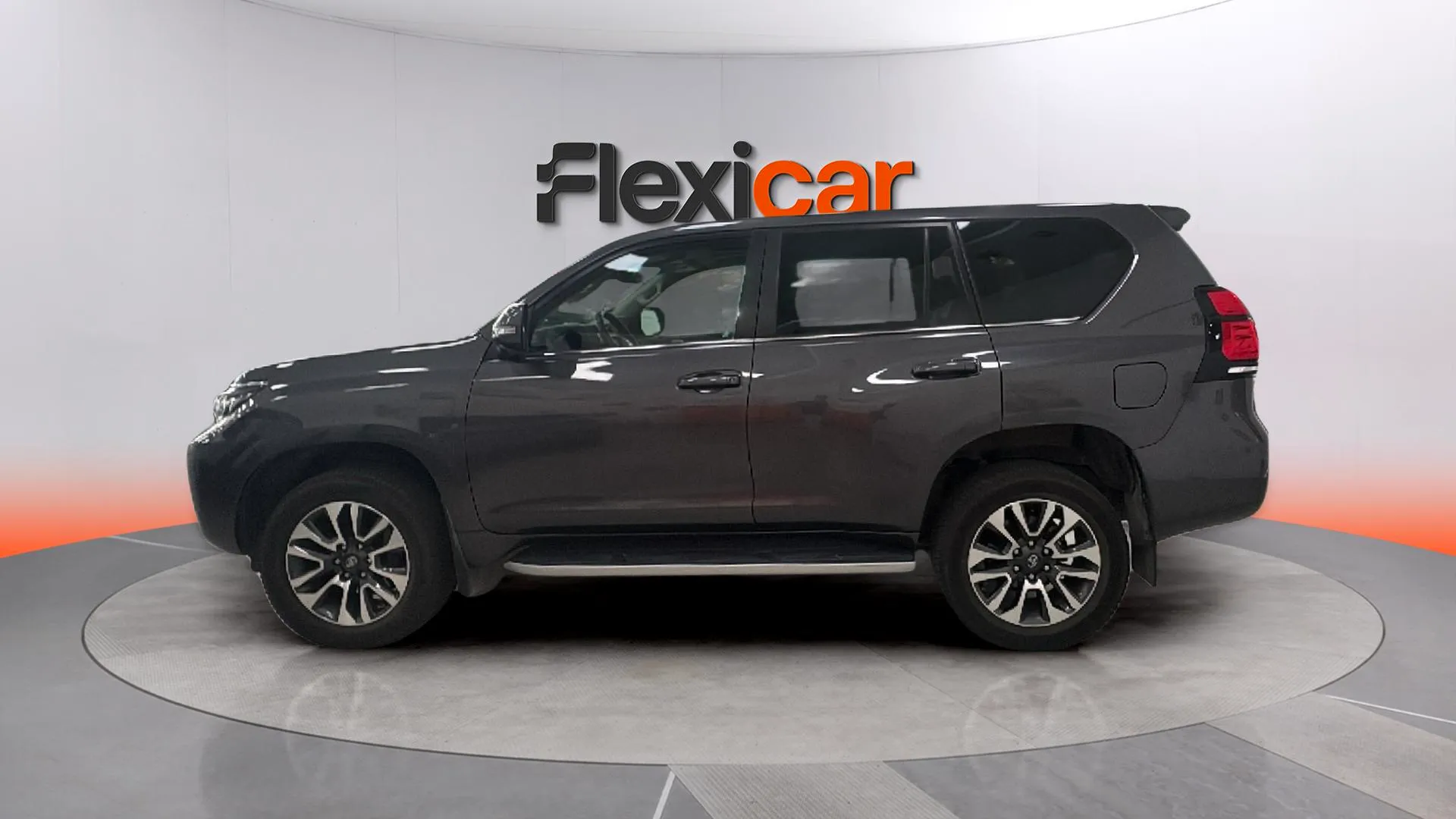 Toyota Land Cruiser 2.8 D-4D VX - foto 5