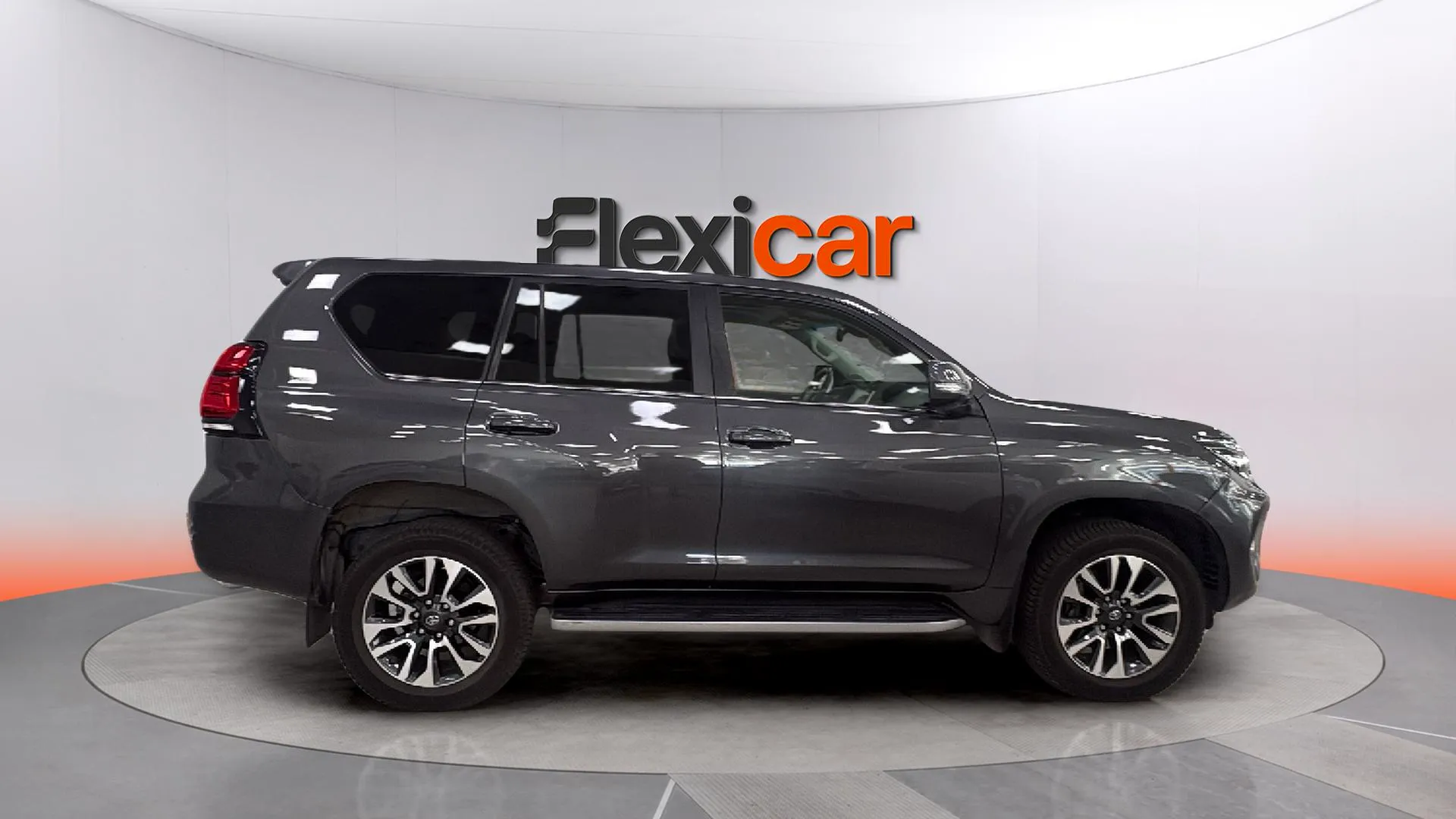 Toyota Land Cruiser 2.8 D-4D VX - foto 3