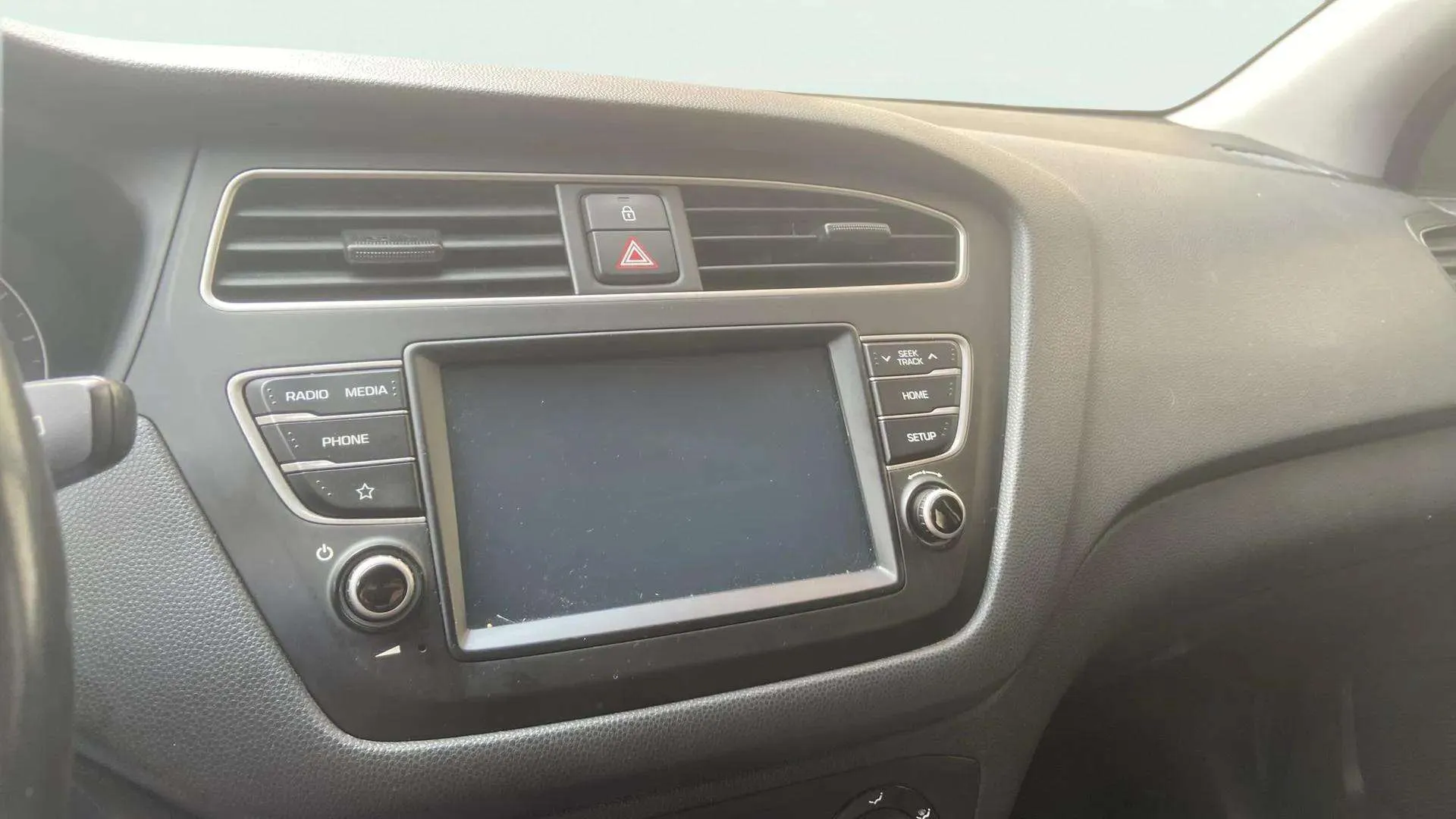Hyundai i20 1.2 MPI Essence - foto 15