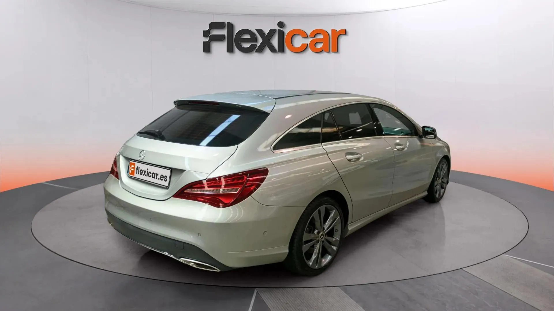 Mercedes-Benz CLA 200 d Shooting Brake - foto 7
