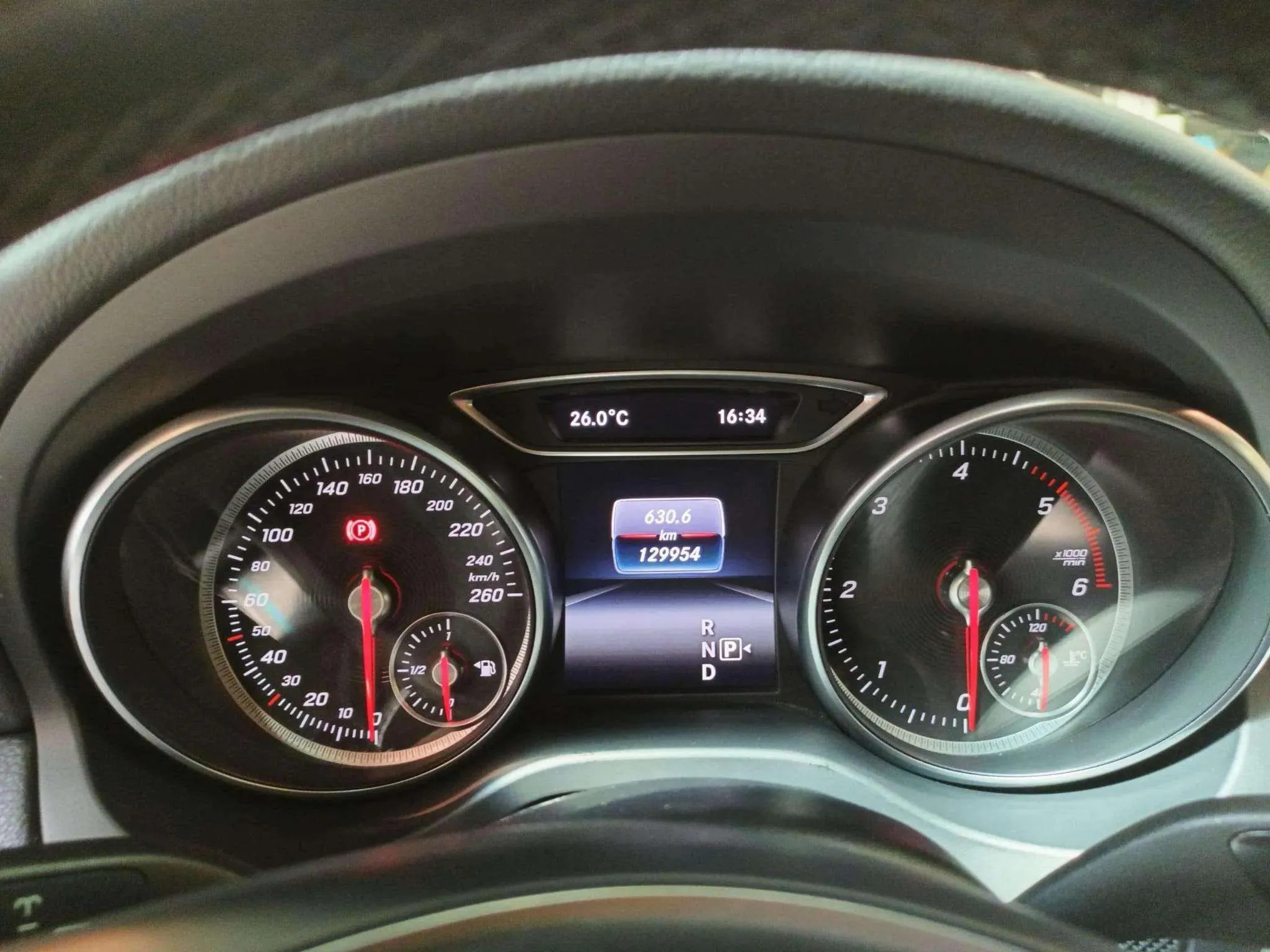 Mercedes-Benz CLA 200 d Shooting Brake - foto 16