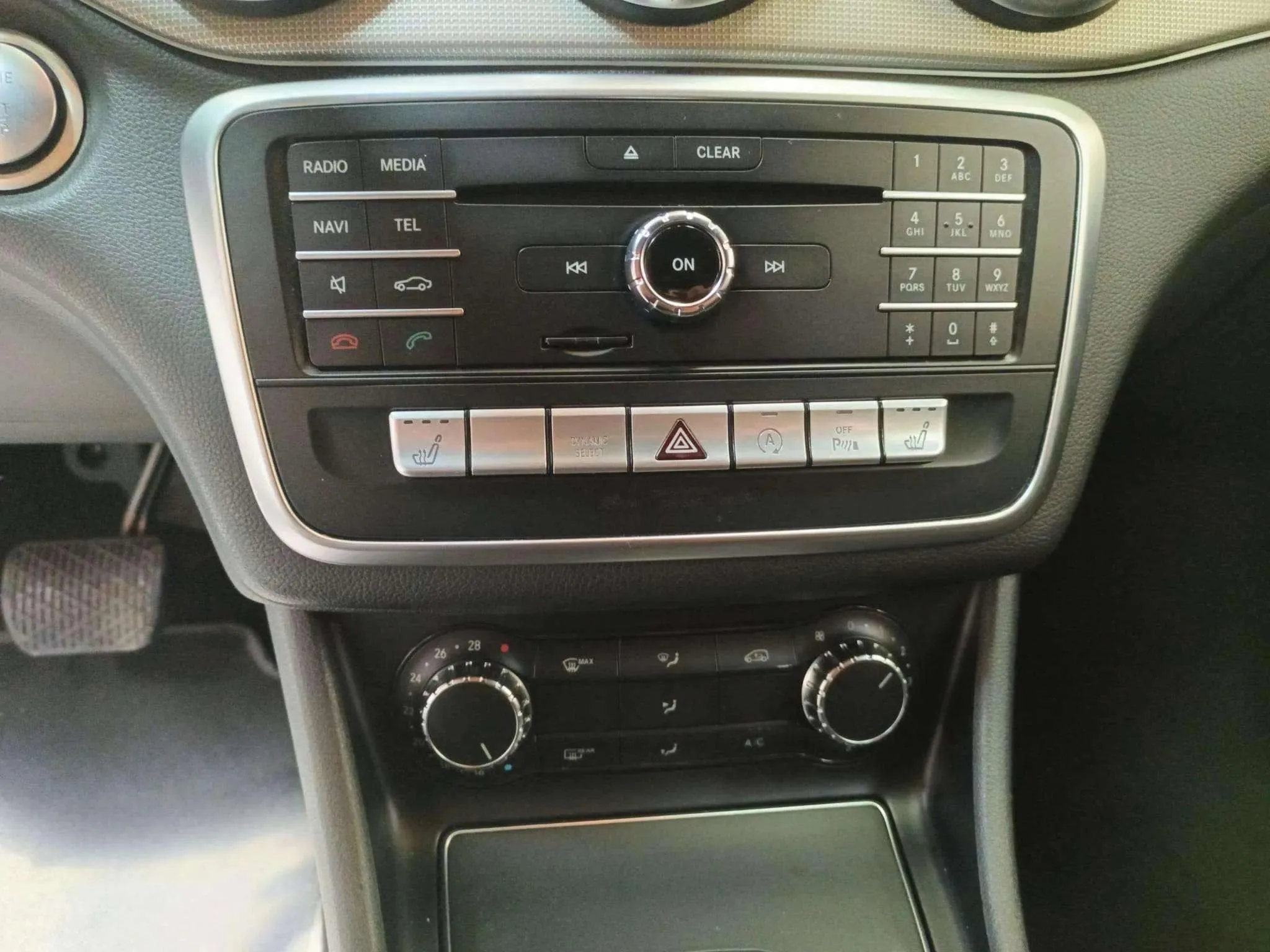 Mercedes-Benz CLA 200 d Shooting Brake - foto 14