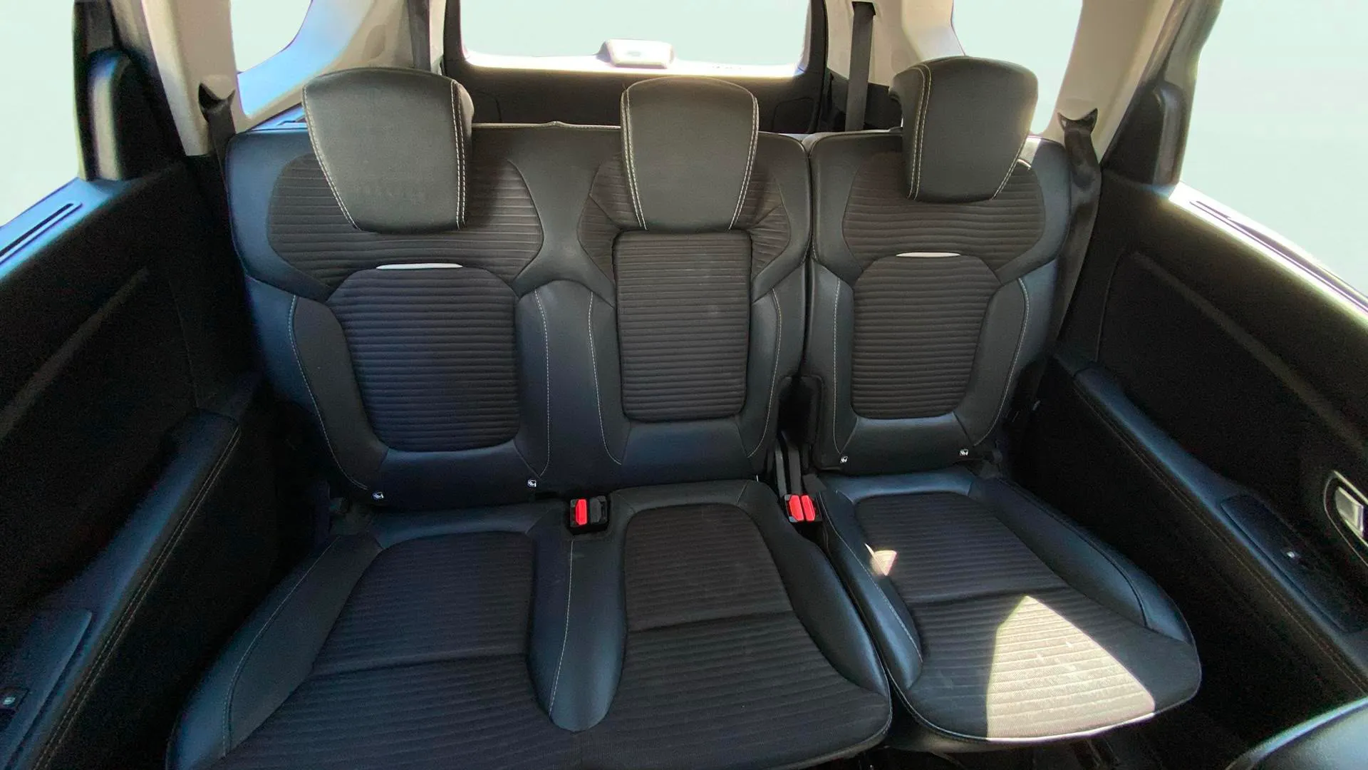 Renault Grand Scénic Zen TCe GPF - foto 21