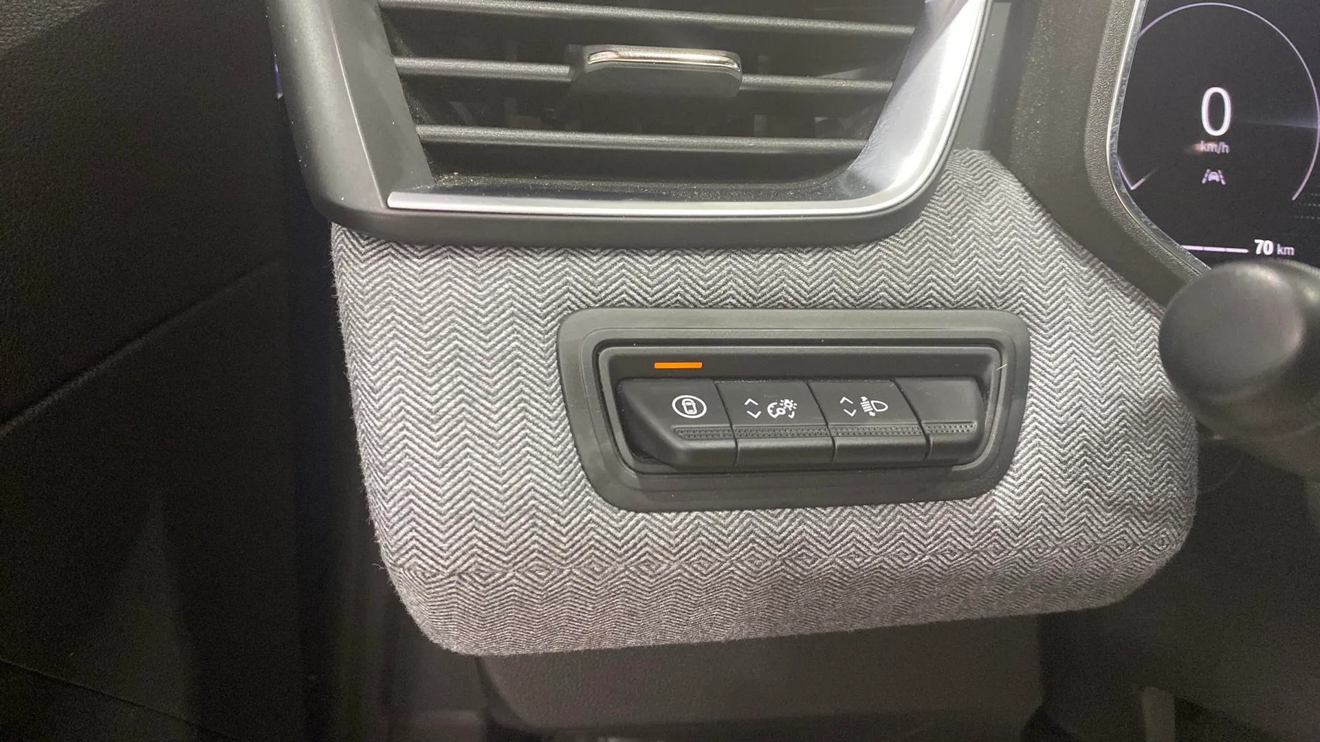 Renault Clio Techno TCe 90 - foto 22