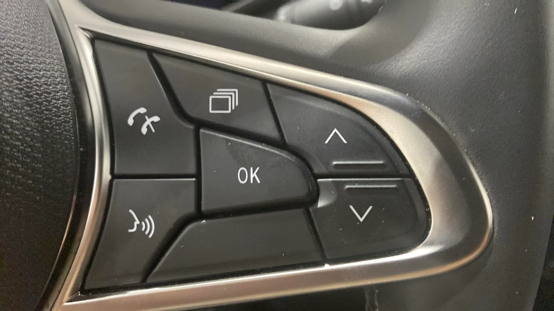 Renault Clio Techno TCe 90 - foto 18