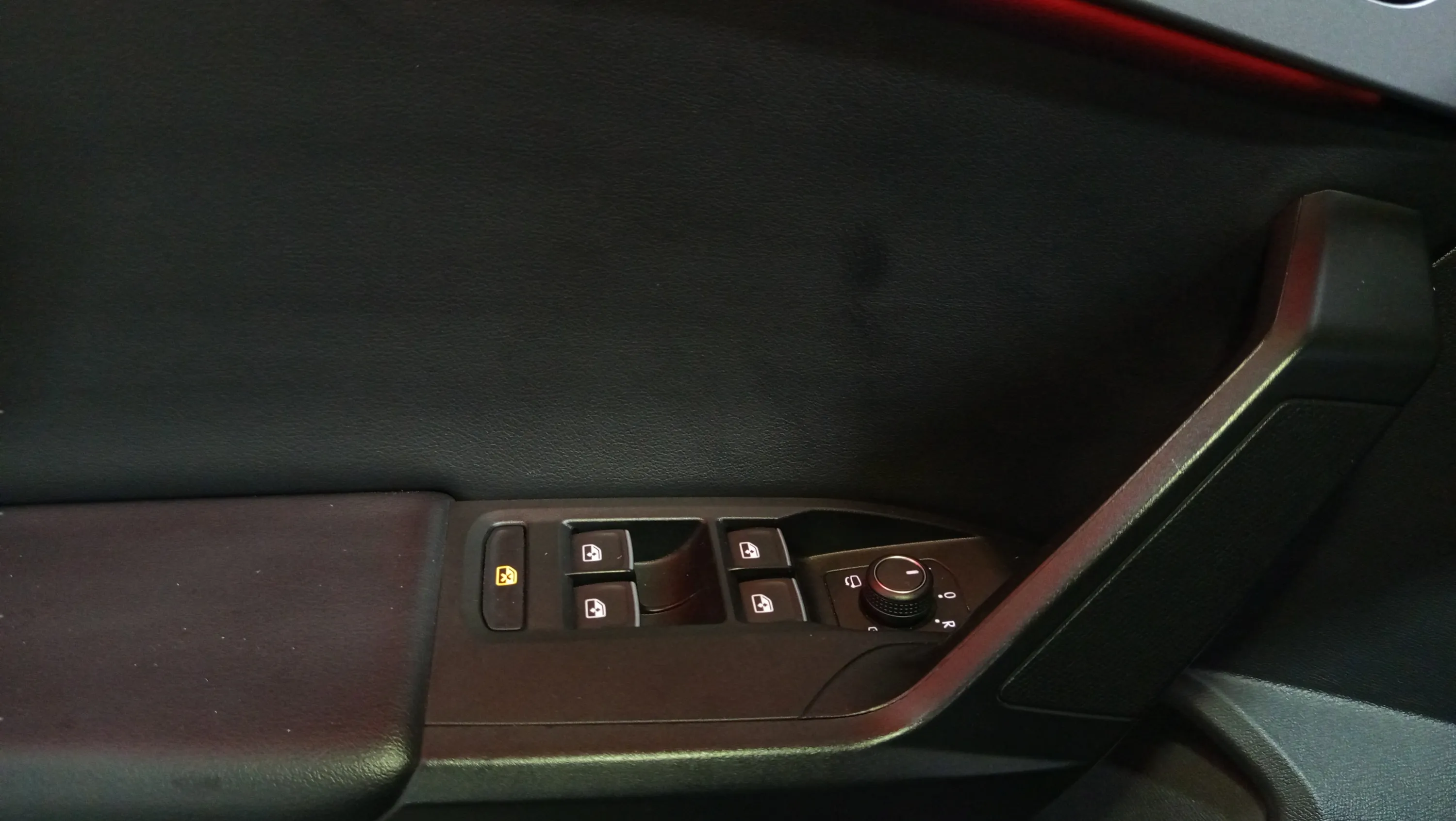 SEAT León 1.5 TSI FR 75 Aniversario - foto 28