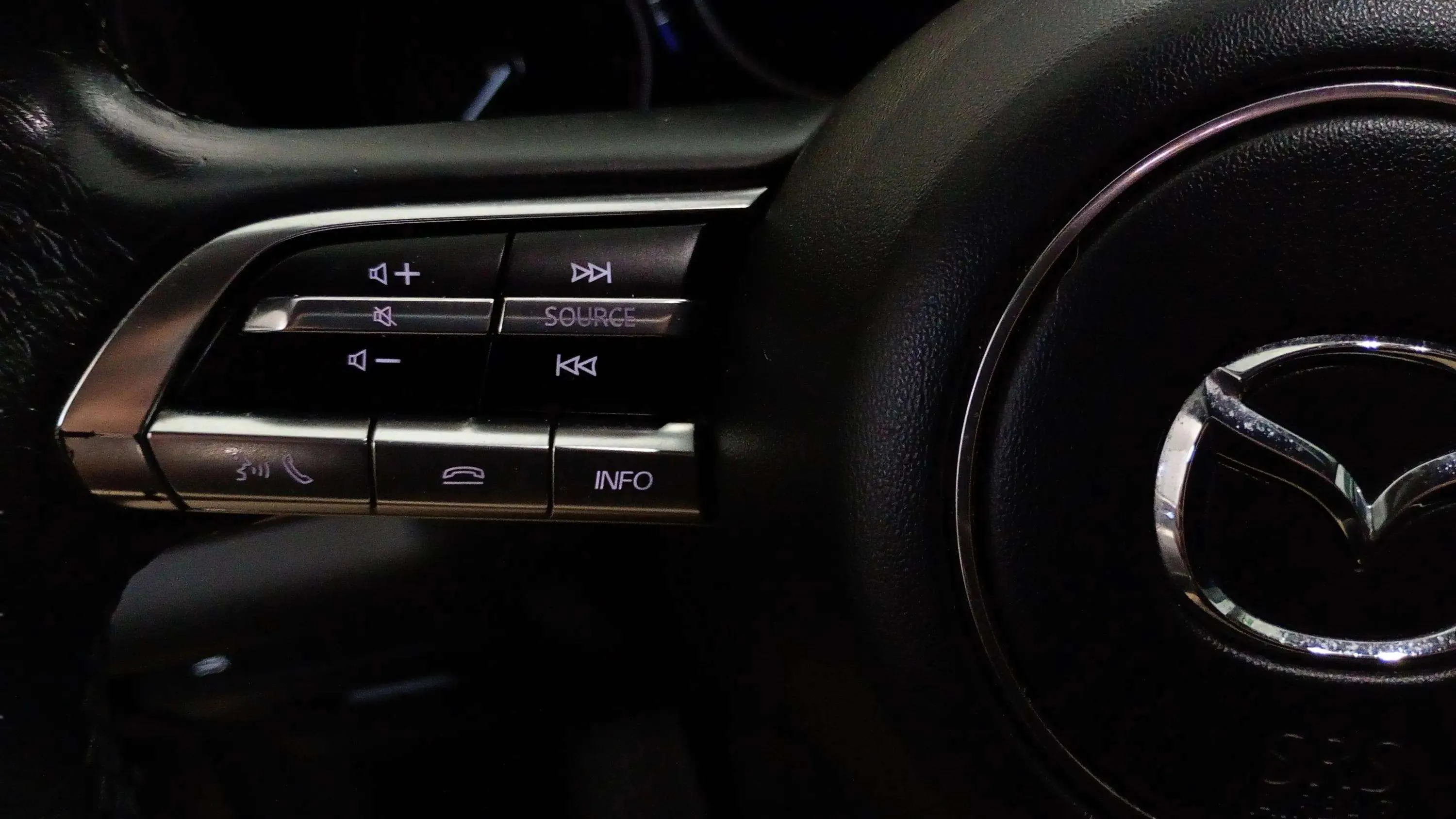 Mazda CX-30 e-SKYACTIV-X 2.0 Zenith - foto 13