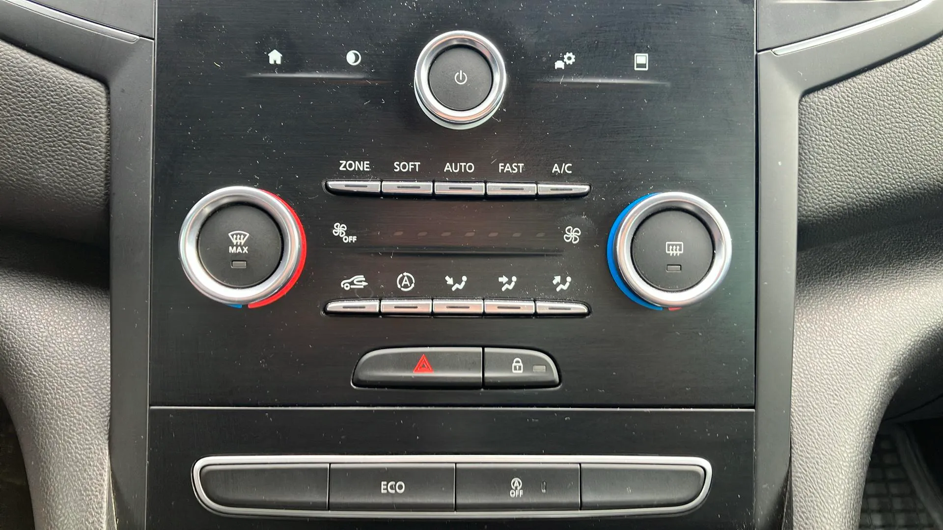Renault Mégane Limited TCe GPF -SS - foto 16