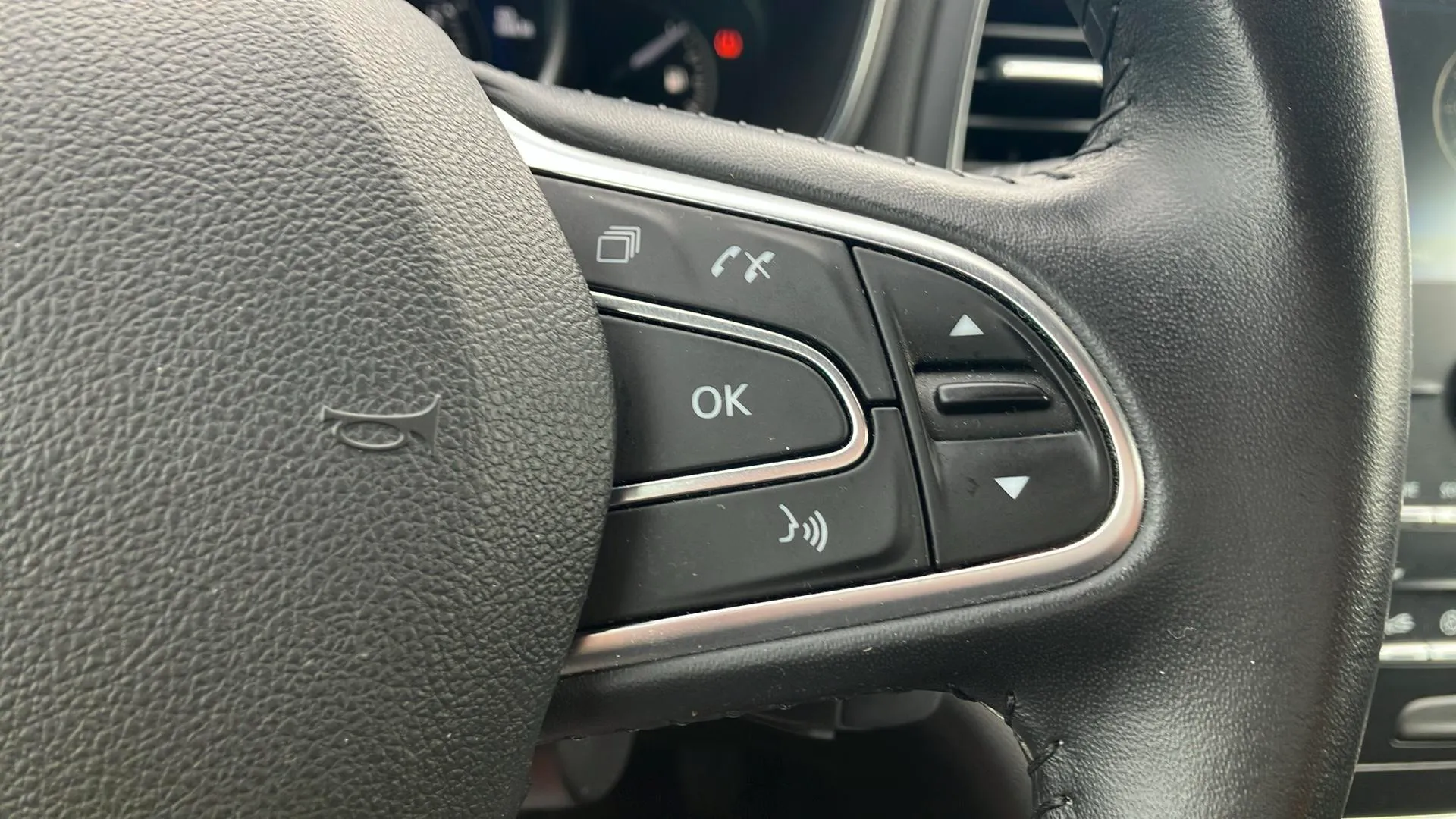 Renault Mégane Limited TCe GPF -SS - foto 18
