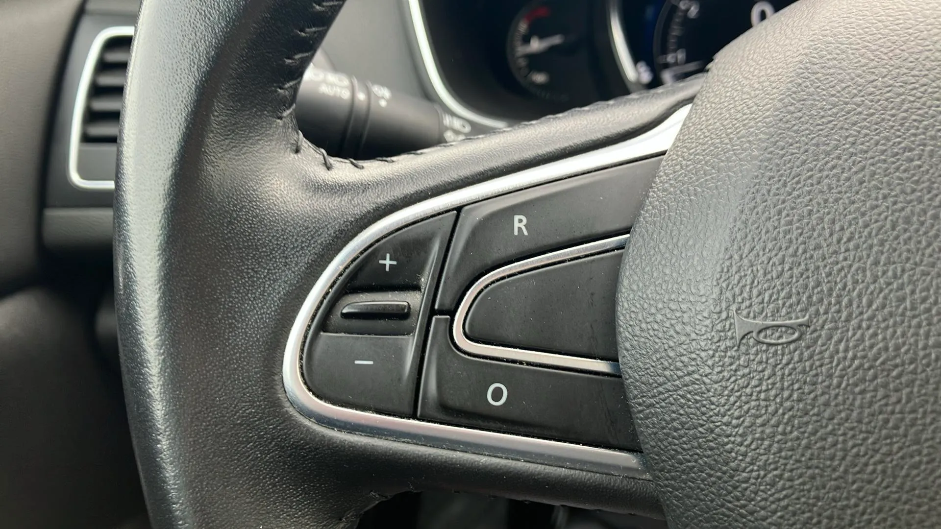 Renault Mégane Limited TCe GPF -SS - foto 17