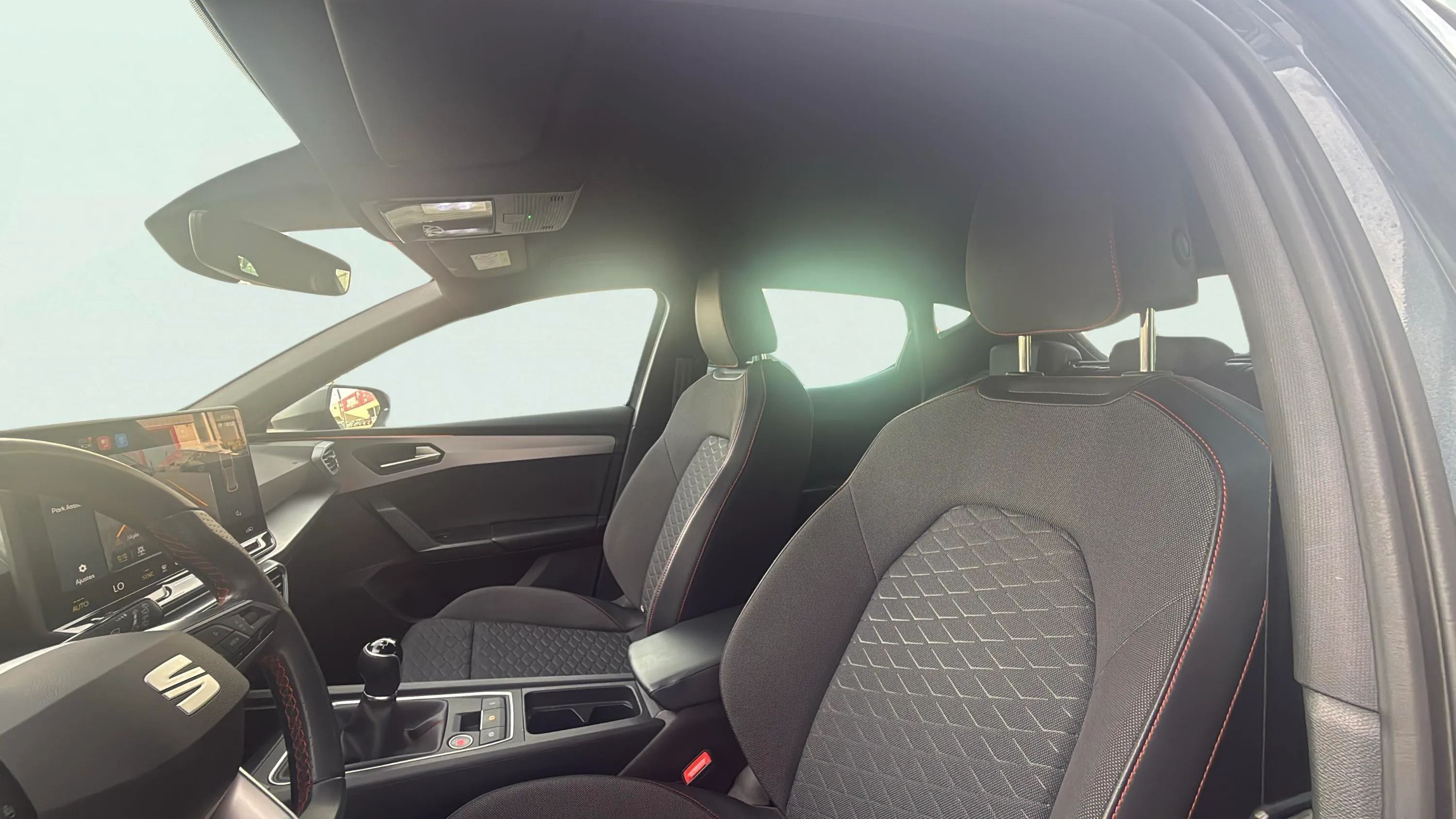 SEAT León 1.5 TSI FR 75 Aniversario - foto 17