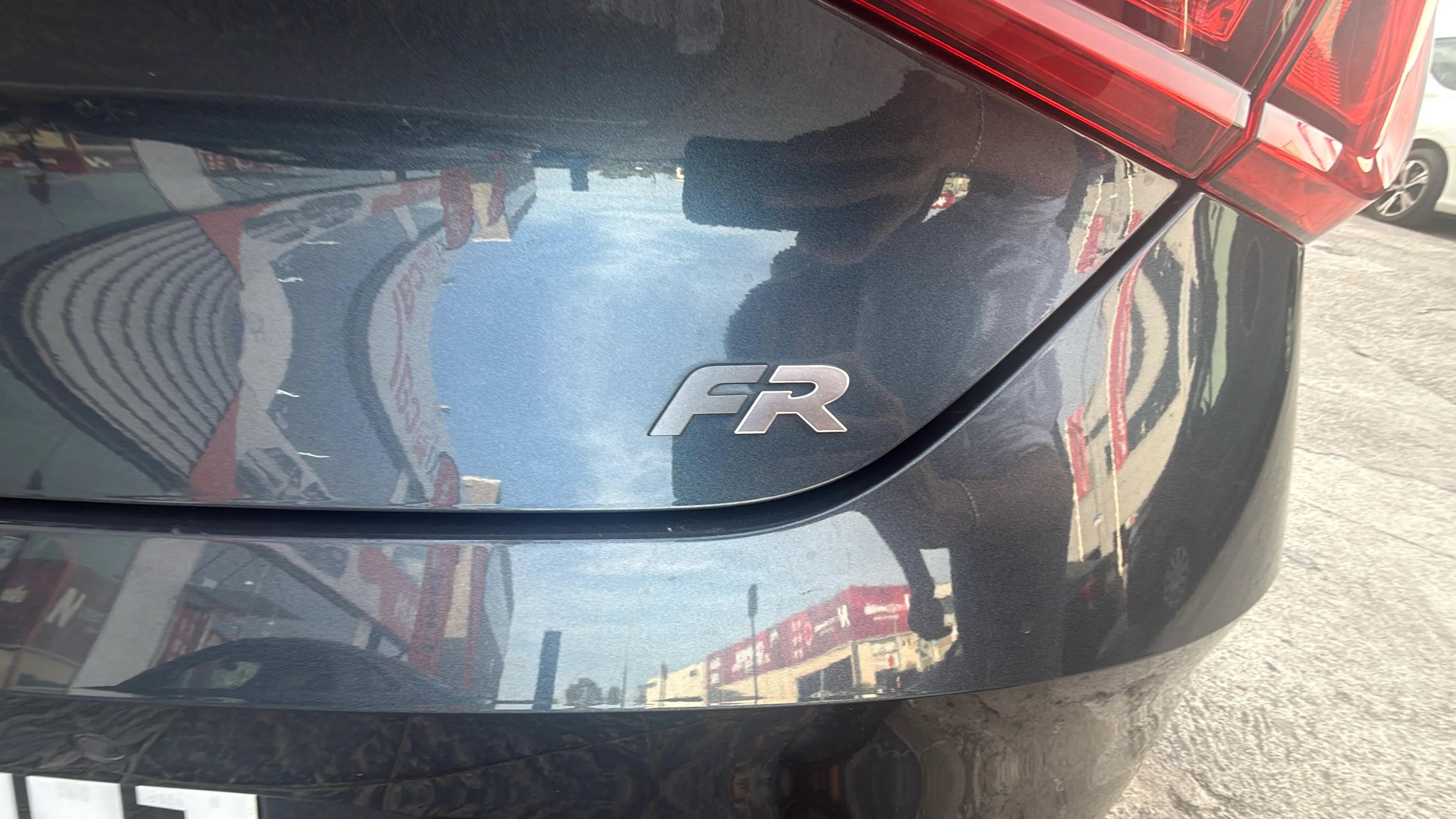 SEAT León 1.5 TSI FR 75 Aniversario - foto 21