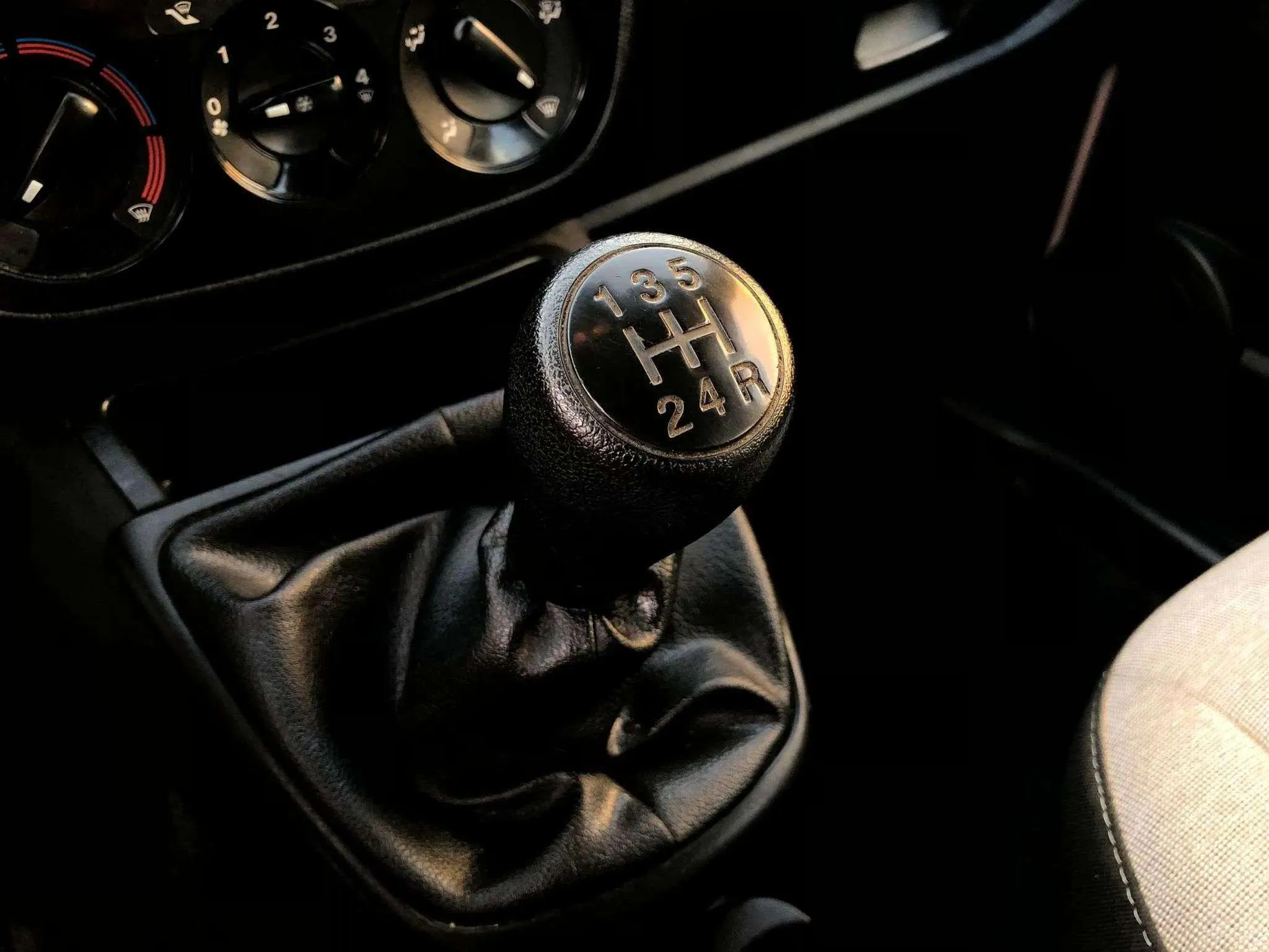Fiat Qubo Dynamic 1.3 MultiJet 80 E6 - foto 12