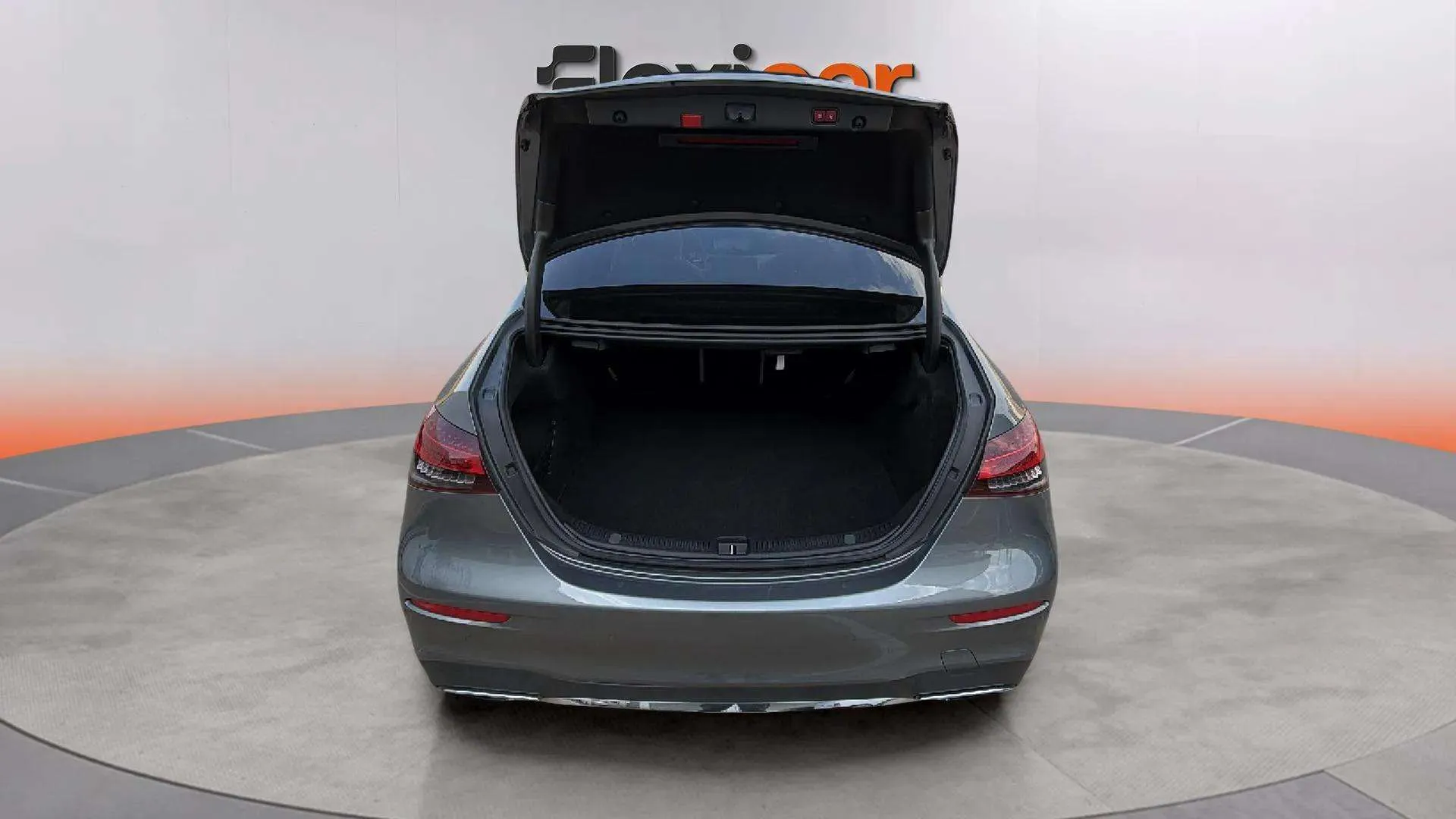 Mercedes-Benz Clase E E 220 d - foto 16