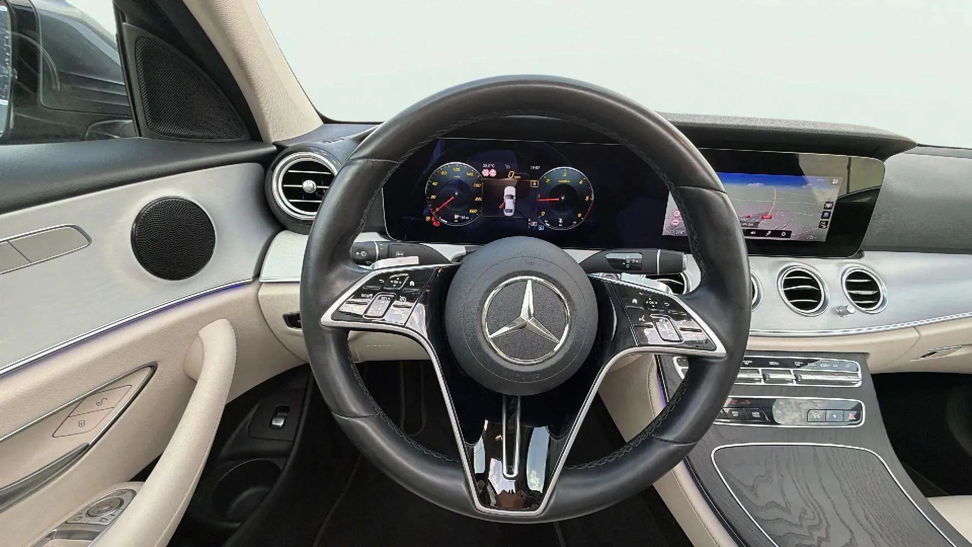 Mercedes-Benz Clase E E 220 d - foto 11