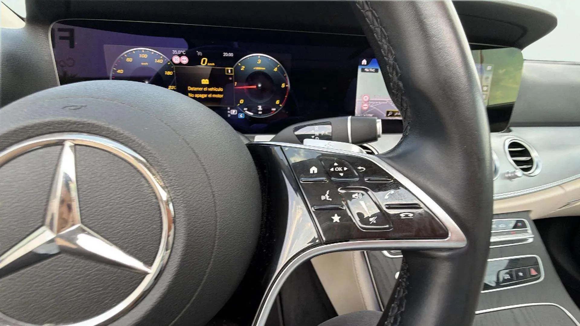 Mercedes-Benz Clase E E 220 d - foto 24