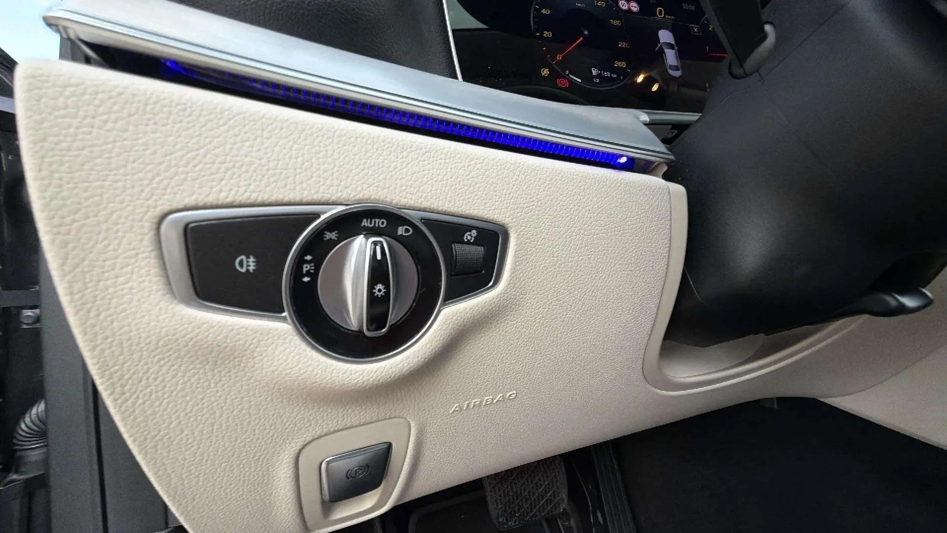 Mercedes-Benz Clase E E 220 d - foto 22