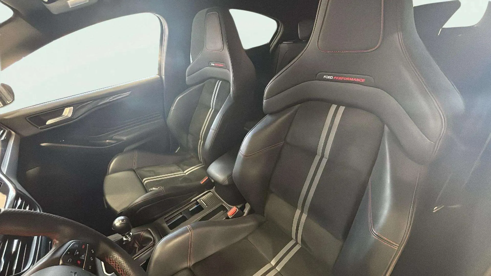 Ford Focus ST Edition 2.3 EcoBoost - foto 27
