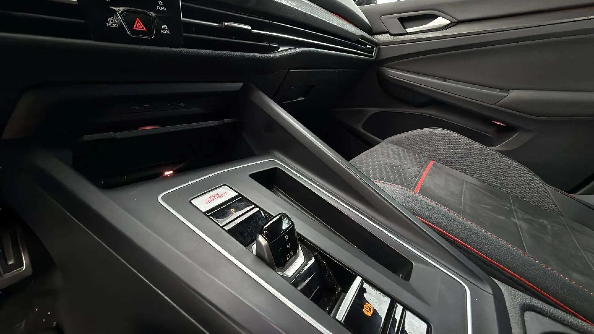 Volkswagen Golf GTI Clubsport 2.0 TSI DSG - foto 23