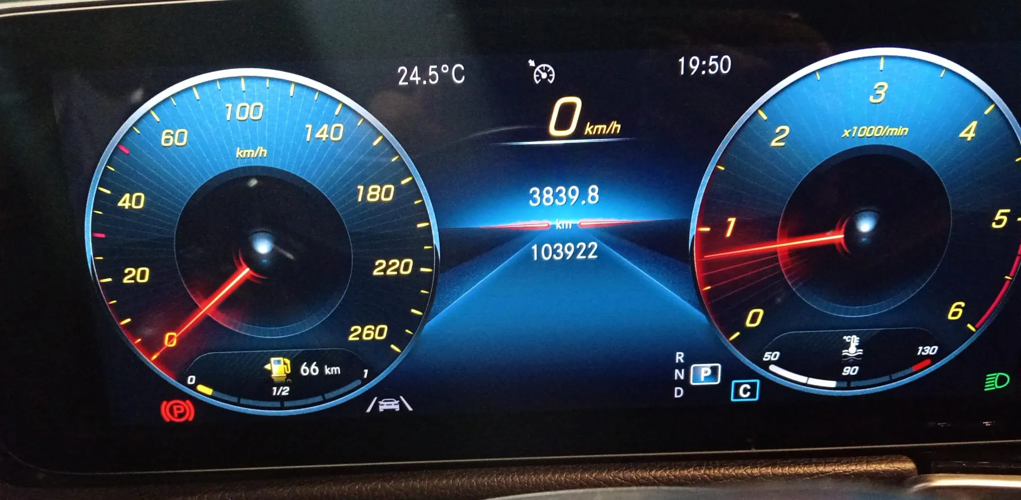 Mercedes-Benz GLB 2.0 GLB 220 D 4MATIC DCT - foto 11